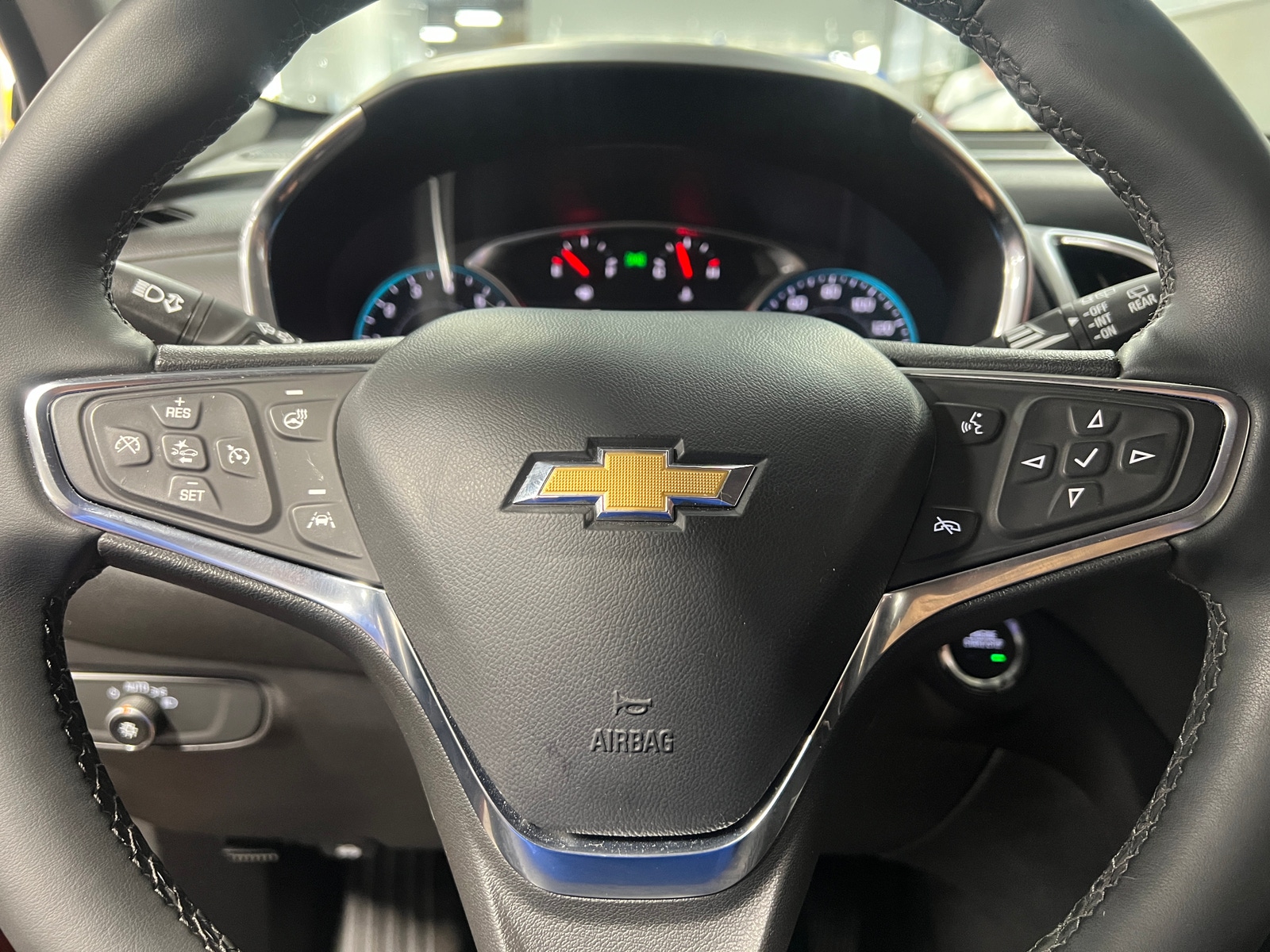 Thumbnail: 2024 Chevrolet Equinox - 5
