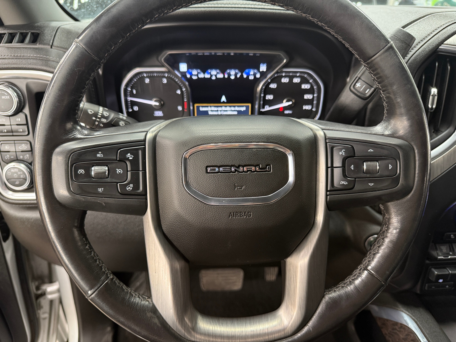 Thumbnail: 2021 GMC Sierra 2500 - 4
