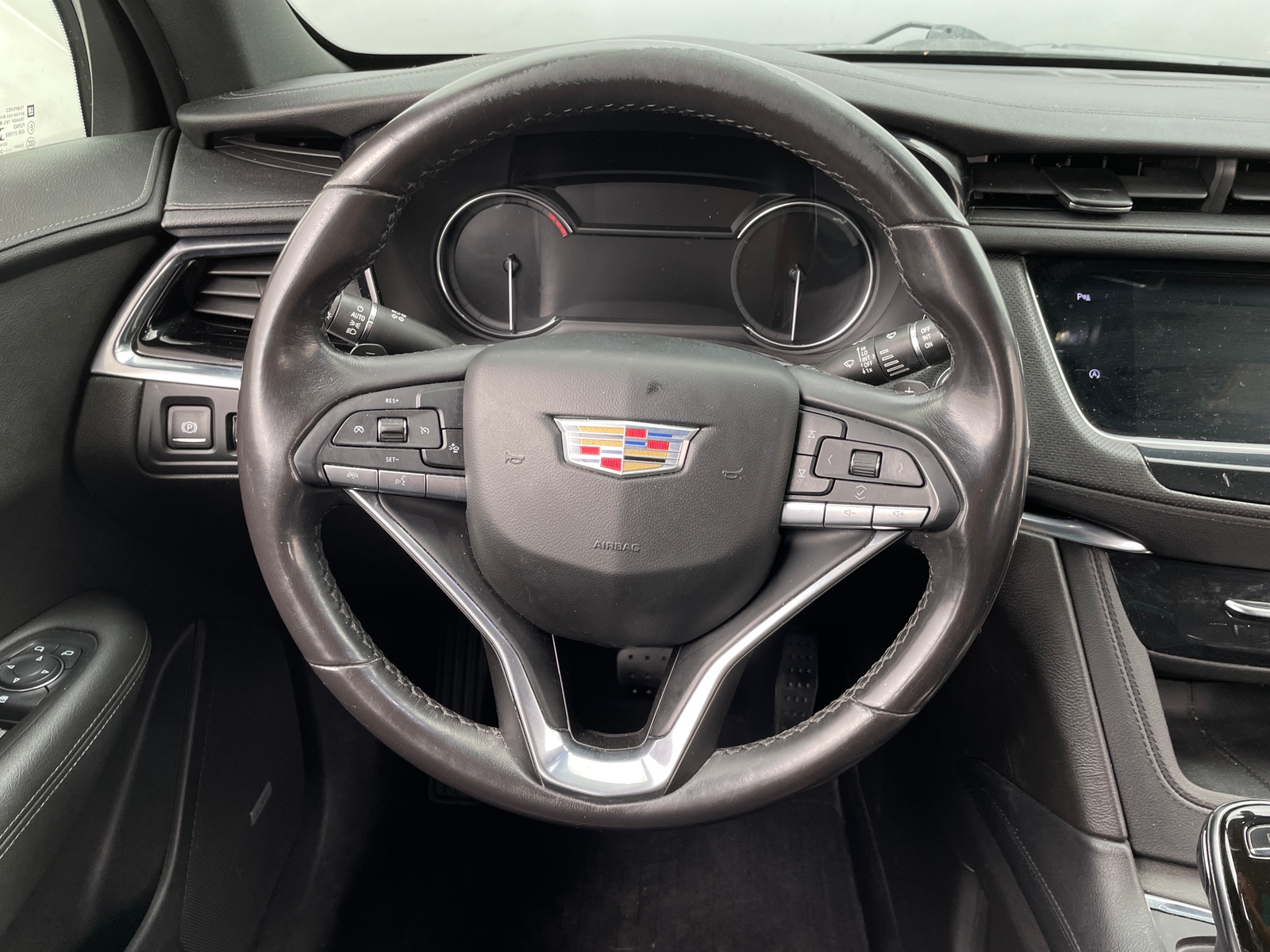 Thumbnail: 2021 Cadillac XT6 - 4