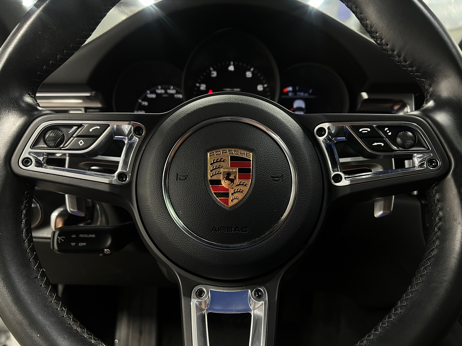 Thumbnail: 2020 Porsche Macan - 4