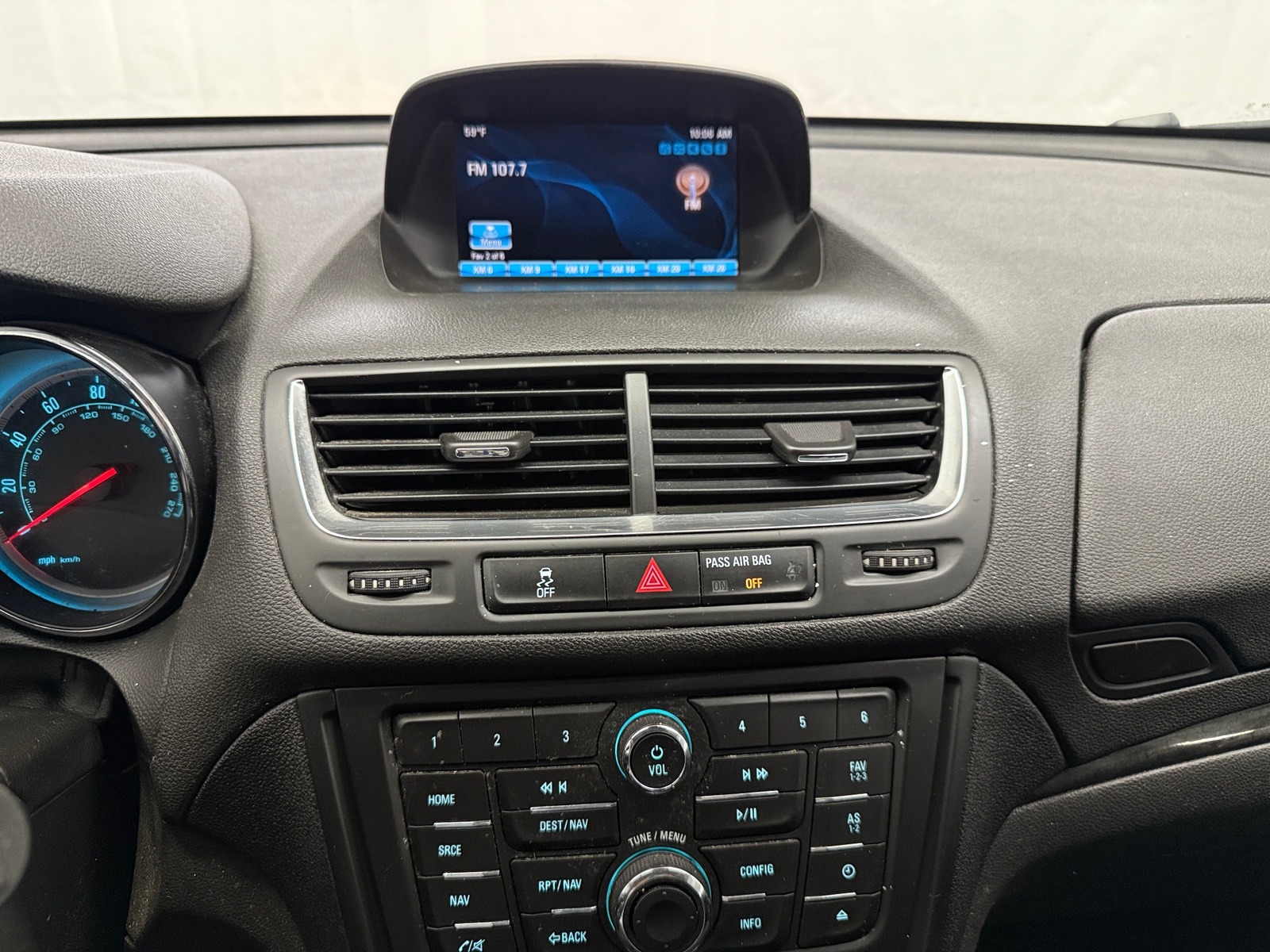 Thumbnail: 2015 Buick Encore - 4