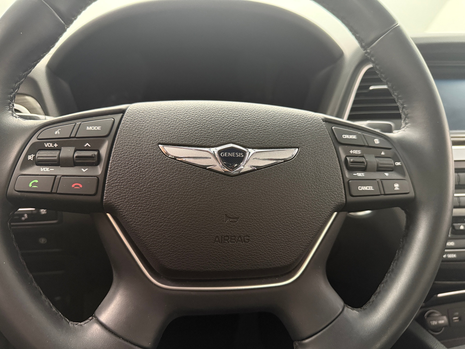Thumbnail: 2018 Genesis G80 - 4