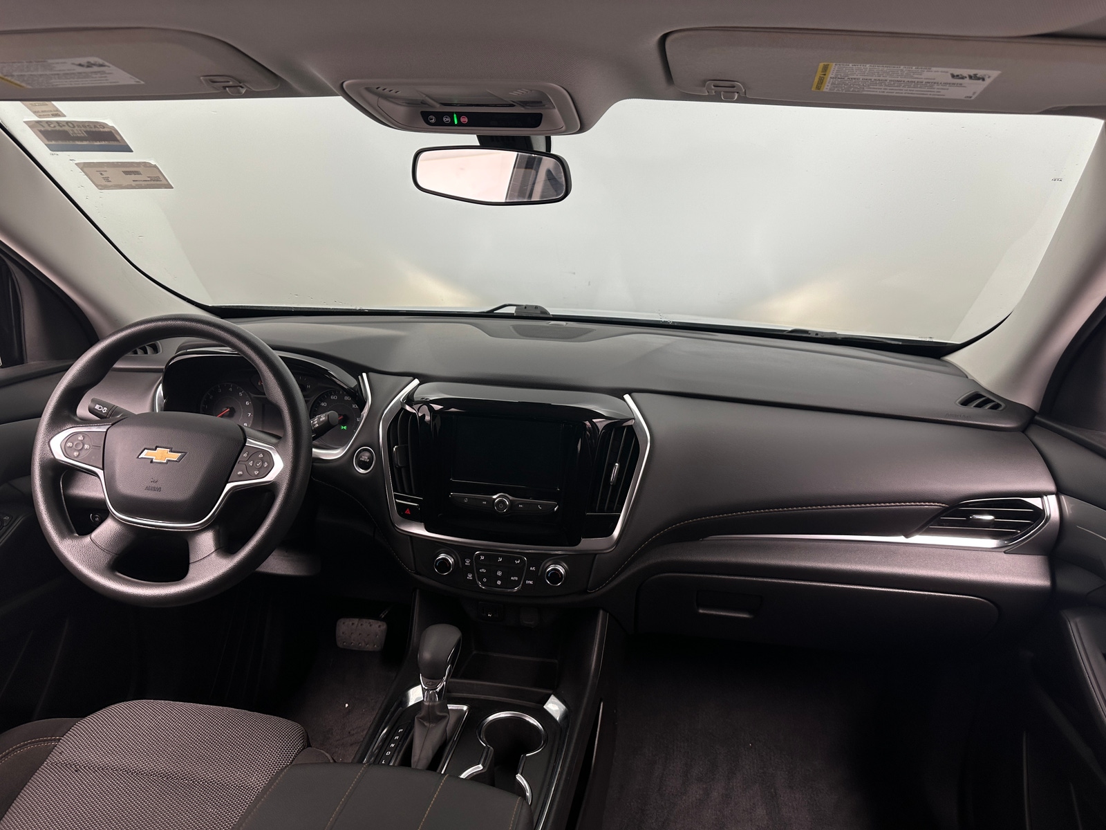 Thumbnail: 2021 Chevrolet Traverse - 3