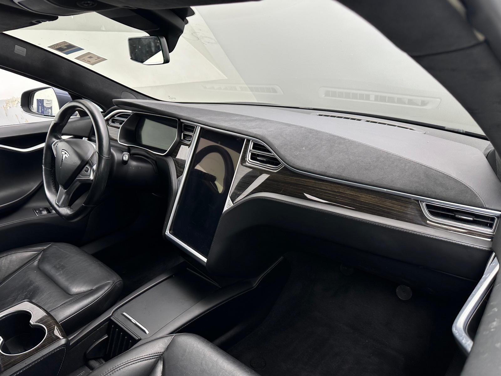 Thumbnail: 2016 Tesla Model S - 2