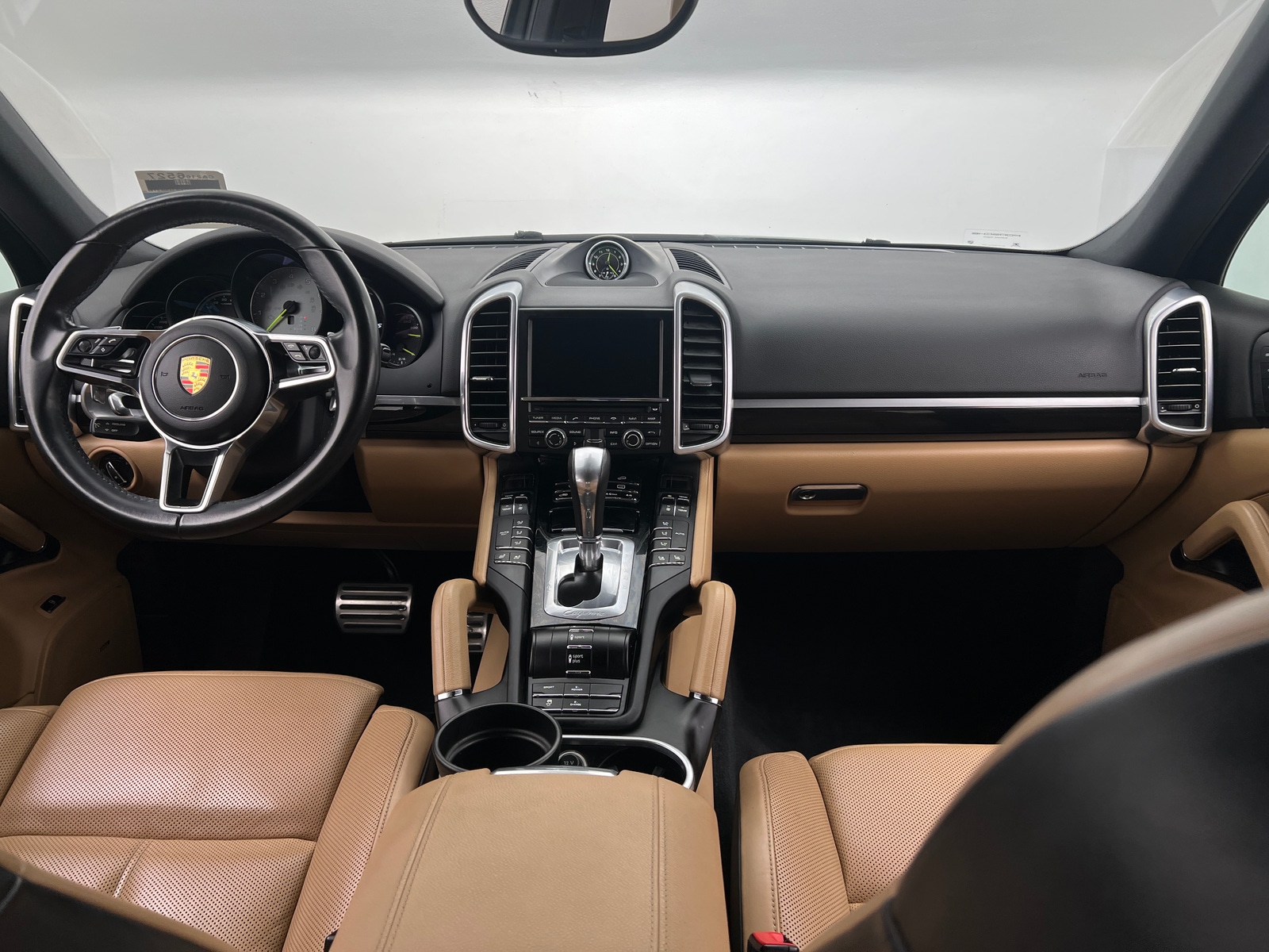 Thumbnail: 2016 Porsche Cayenne - 2