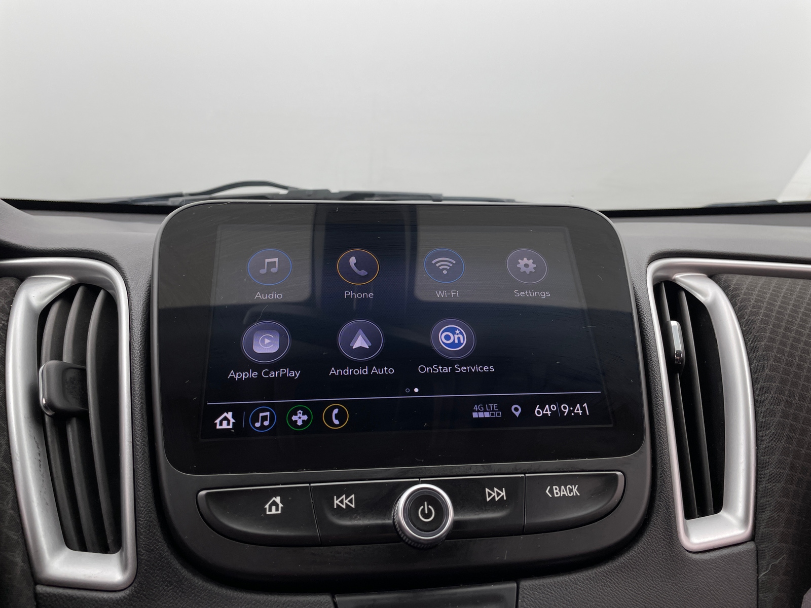 Thumbnail: 2019 Chevrolet Malibu - 4