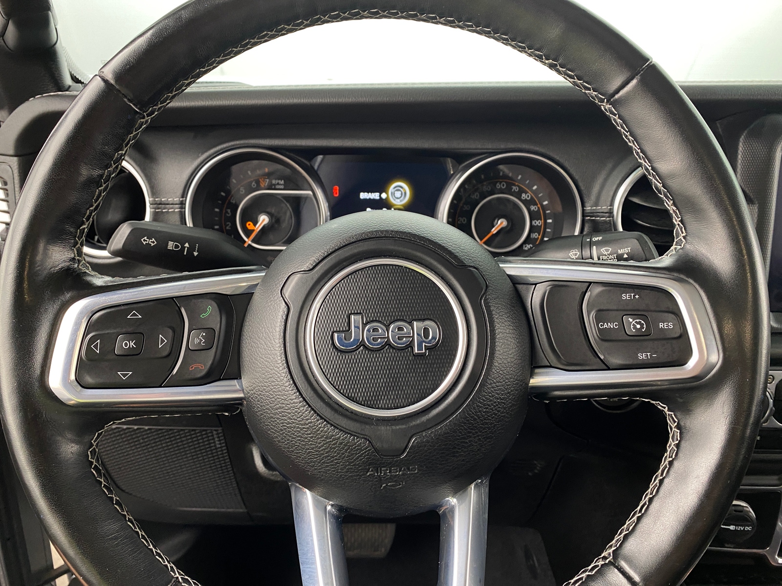 Thumbnail: 2021 Jeep Gladiator - 4