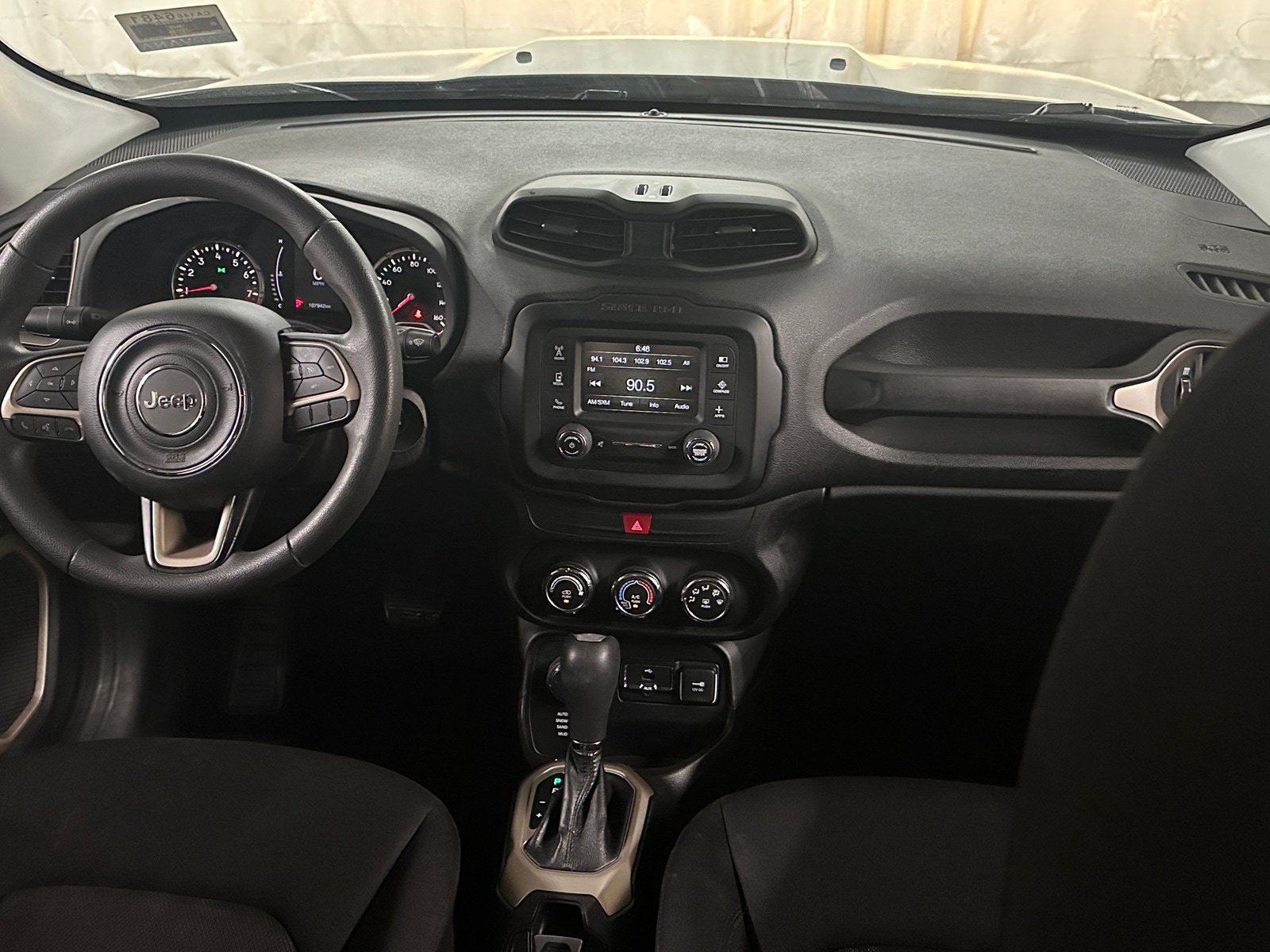 Thumbnail: 2017 Jeep Renegade - 3