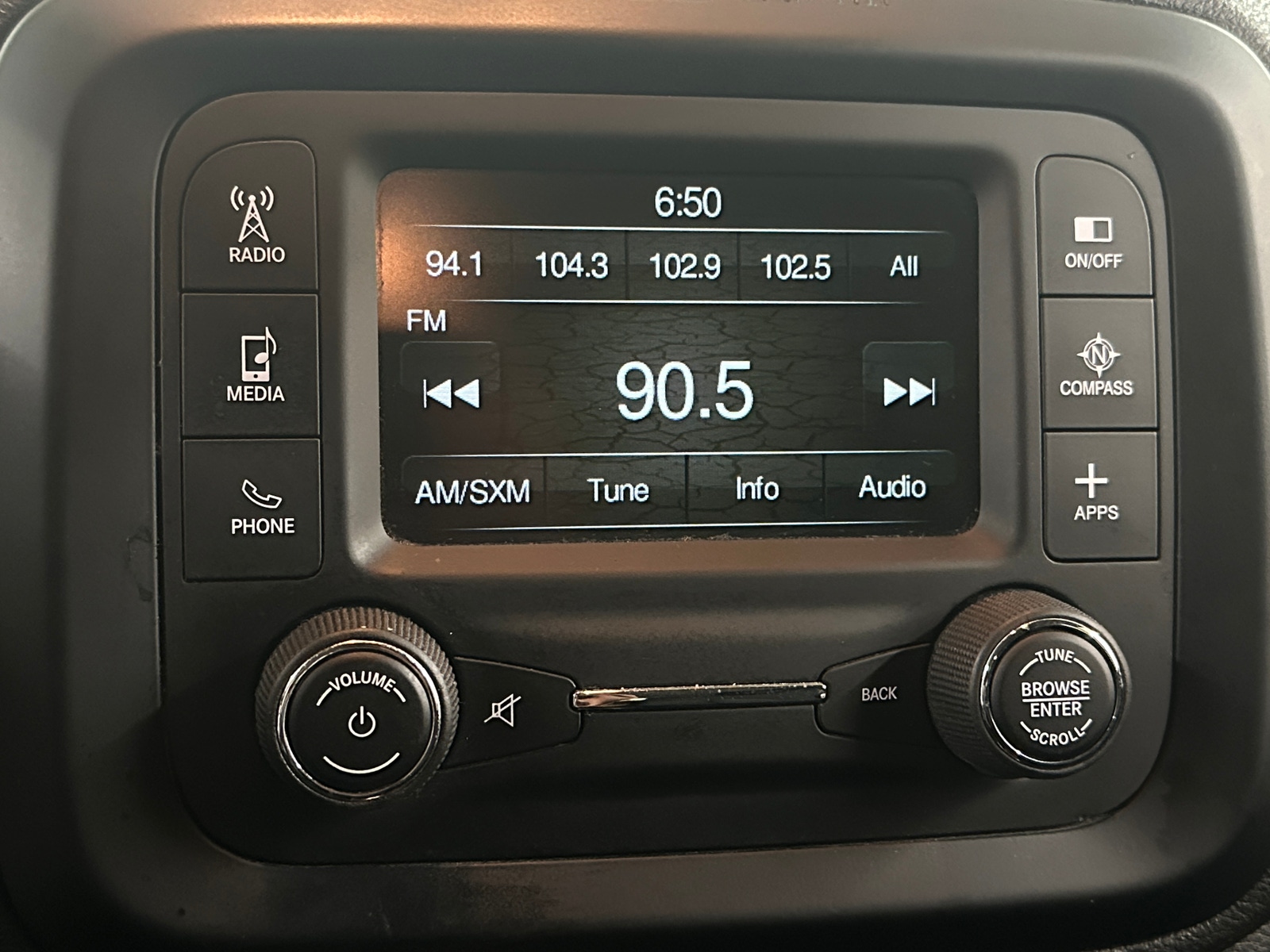 Thumbnail: 2017 Jeep Renegade - 4