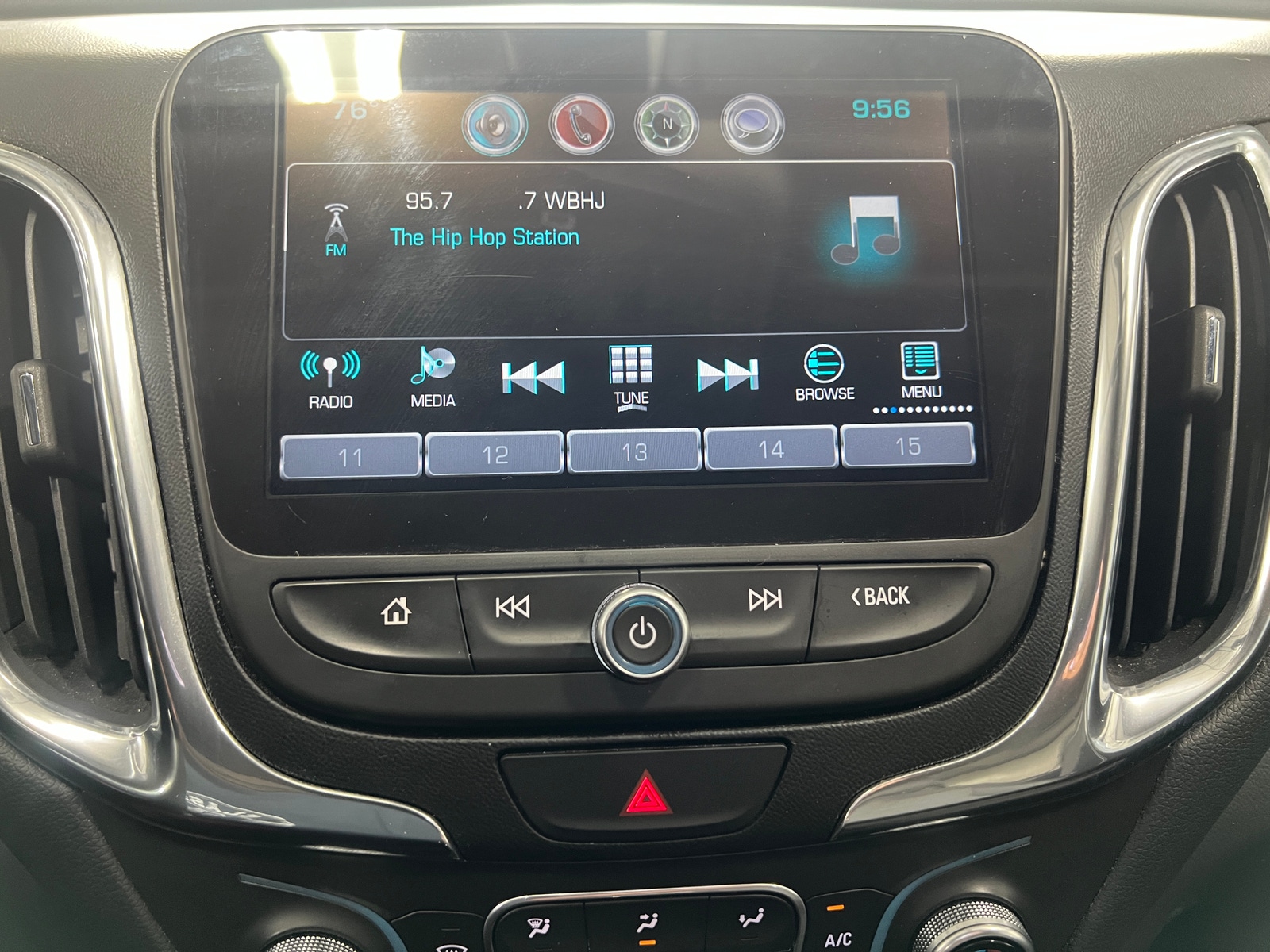 Thumbnail: 2018 Chevrolet Equinox - 4