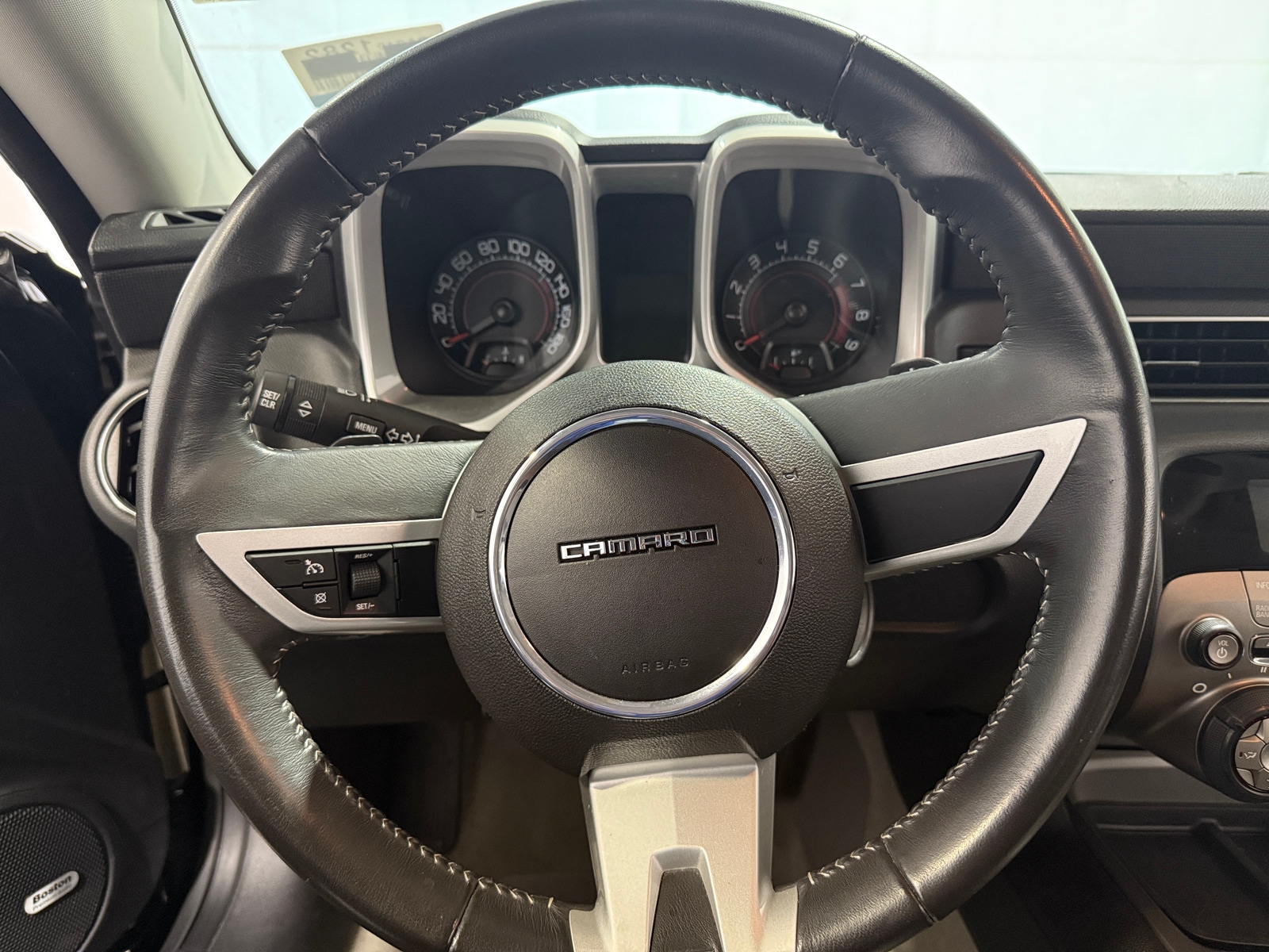 Thumbnail: 2011 Chevrolet Camaro - 4
