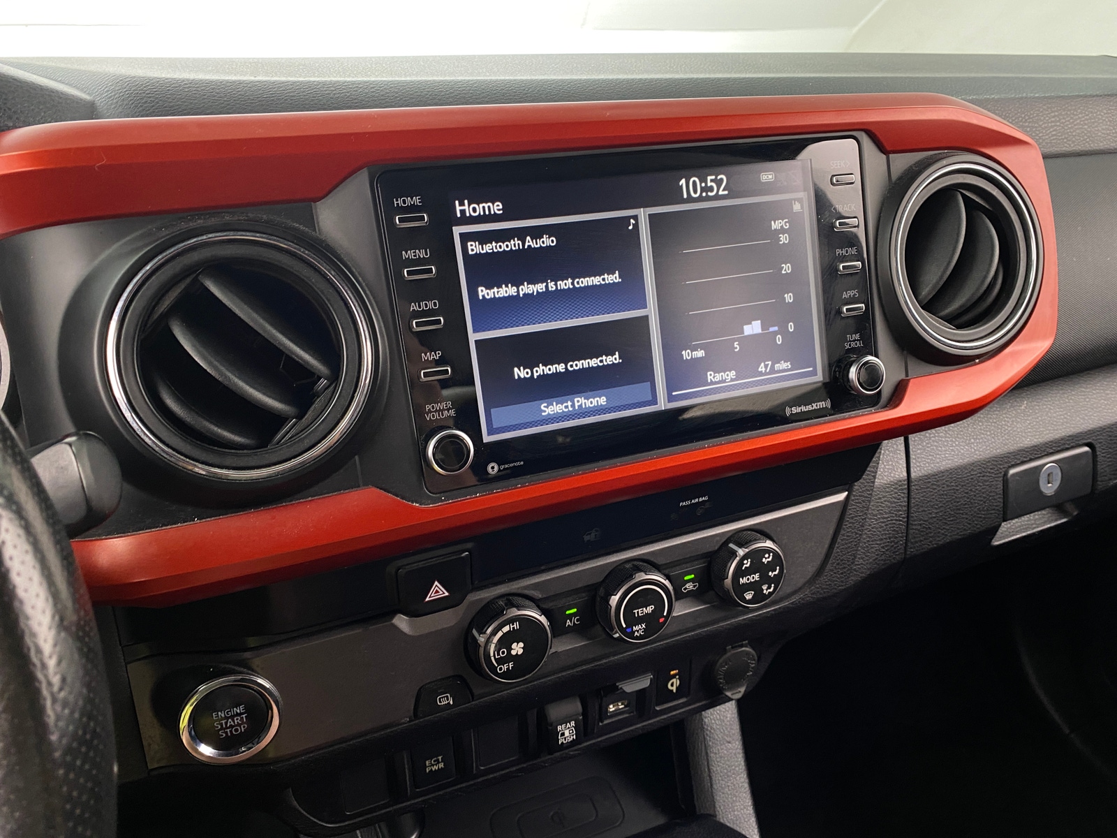Thumbnail: 2020 Toyota Tacoma - 4