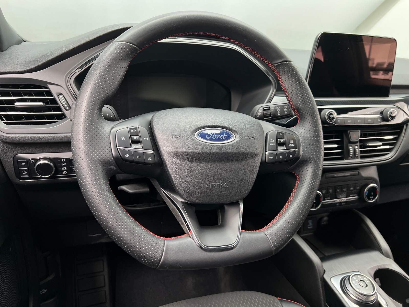 Thumbnail: 2023 Ford Escape - 5