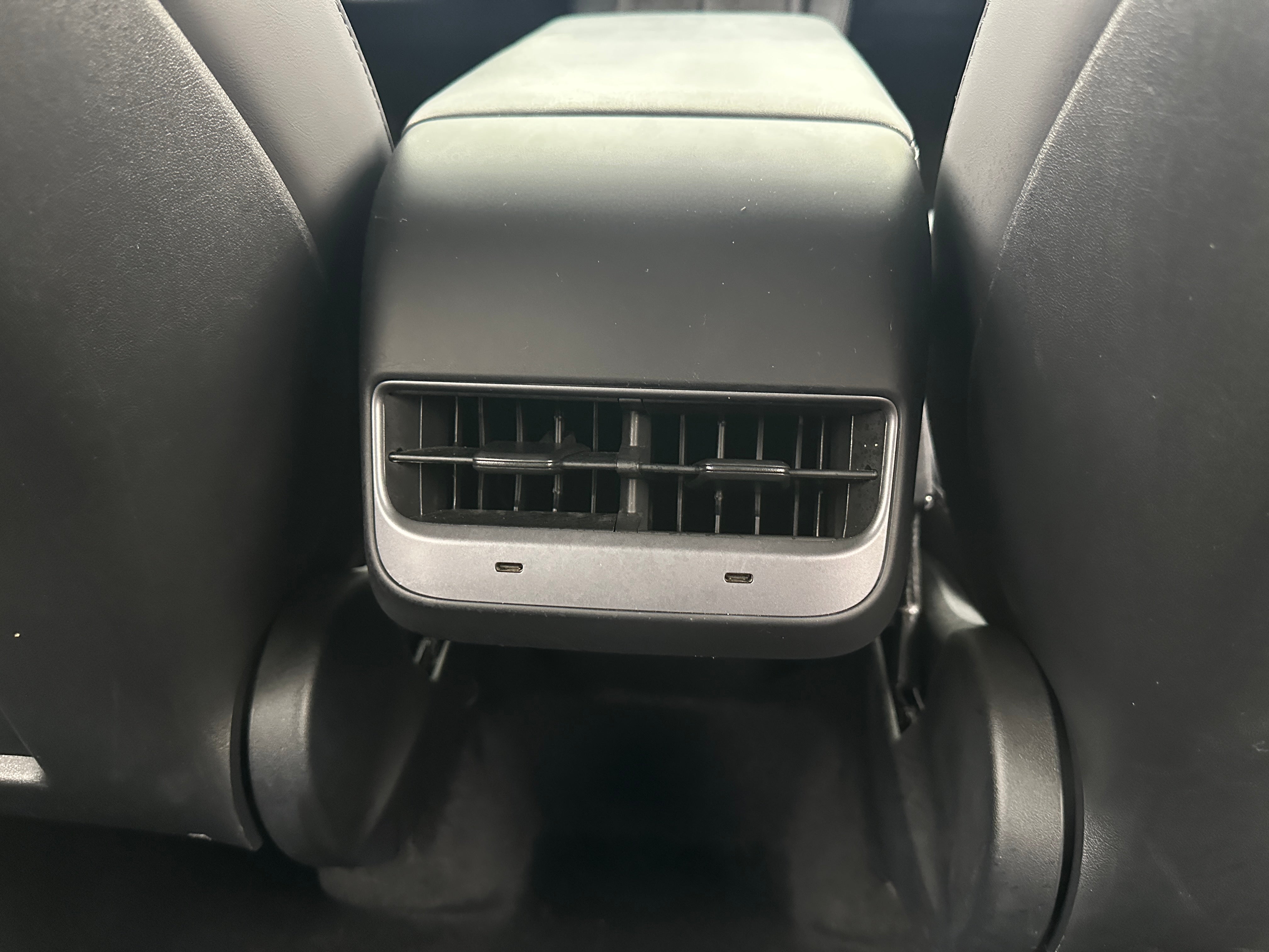 Used 2022 Tesla Model Y Performance with VIN 7SAYGDEF1NF337355 for sale in Oak Creek, WI