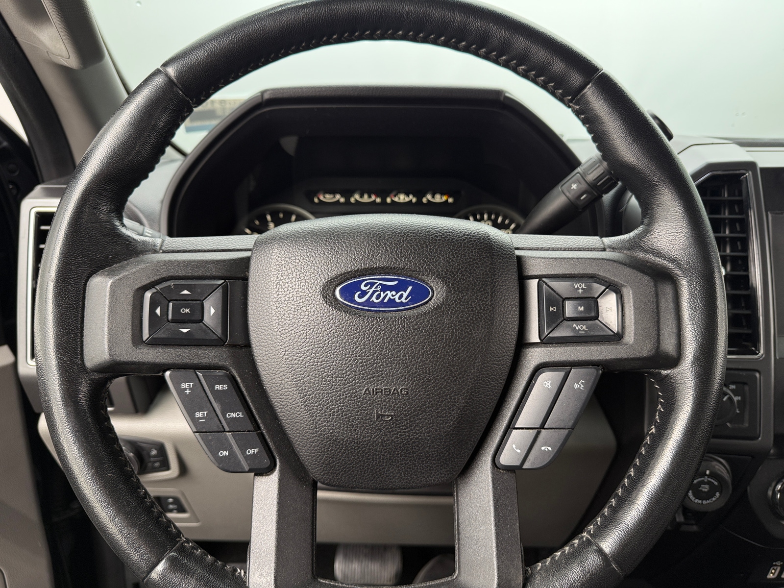 Thumbnail: 2018 Ford Econoline - 5