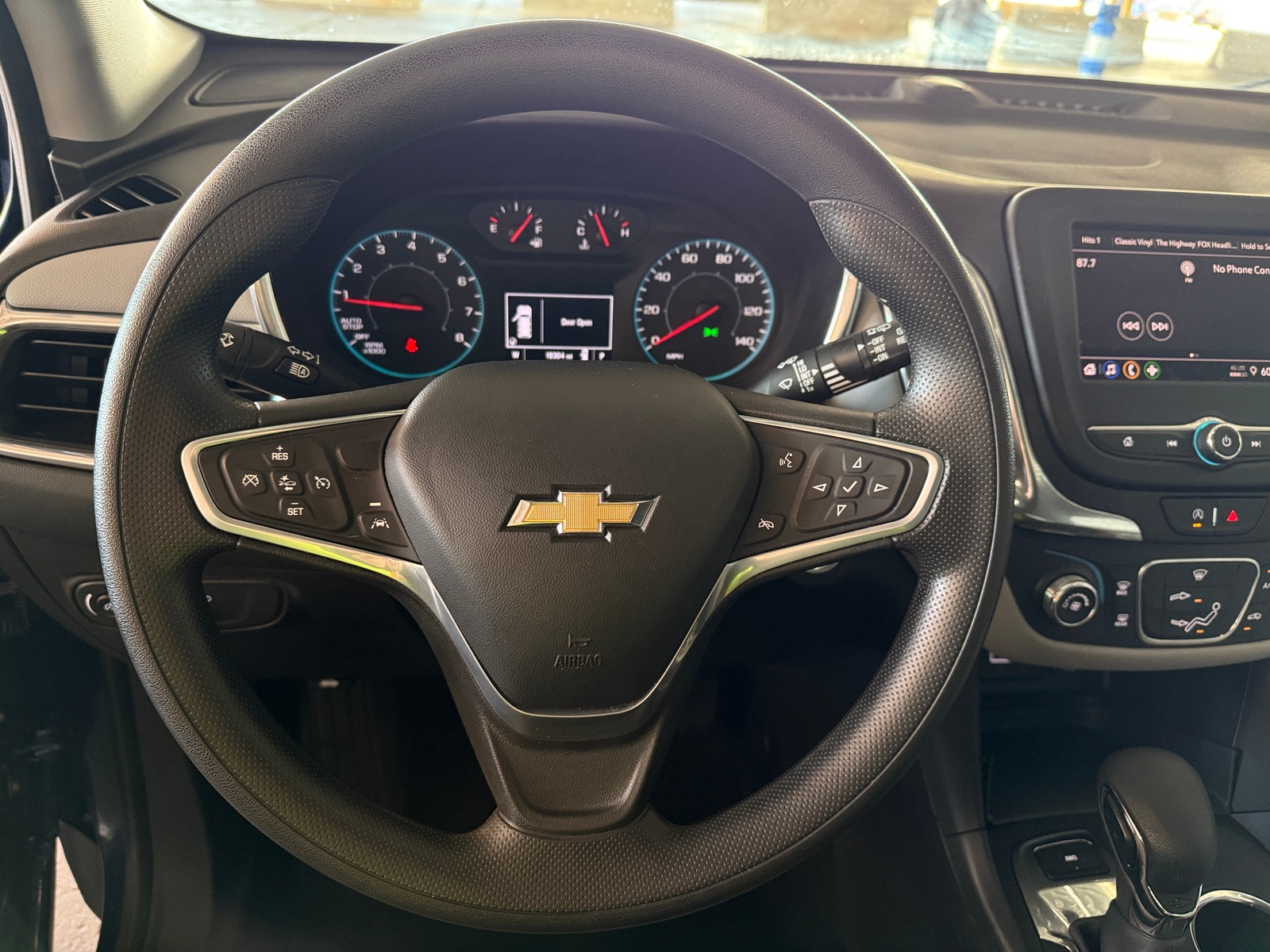 Thumbnail: 2022 Chevrolet Equinox - 5