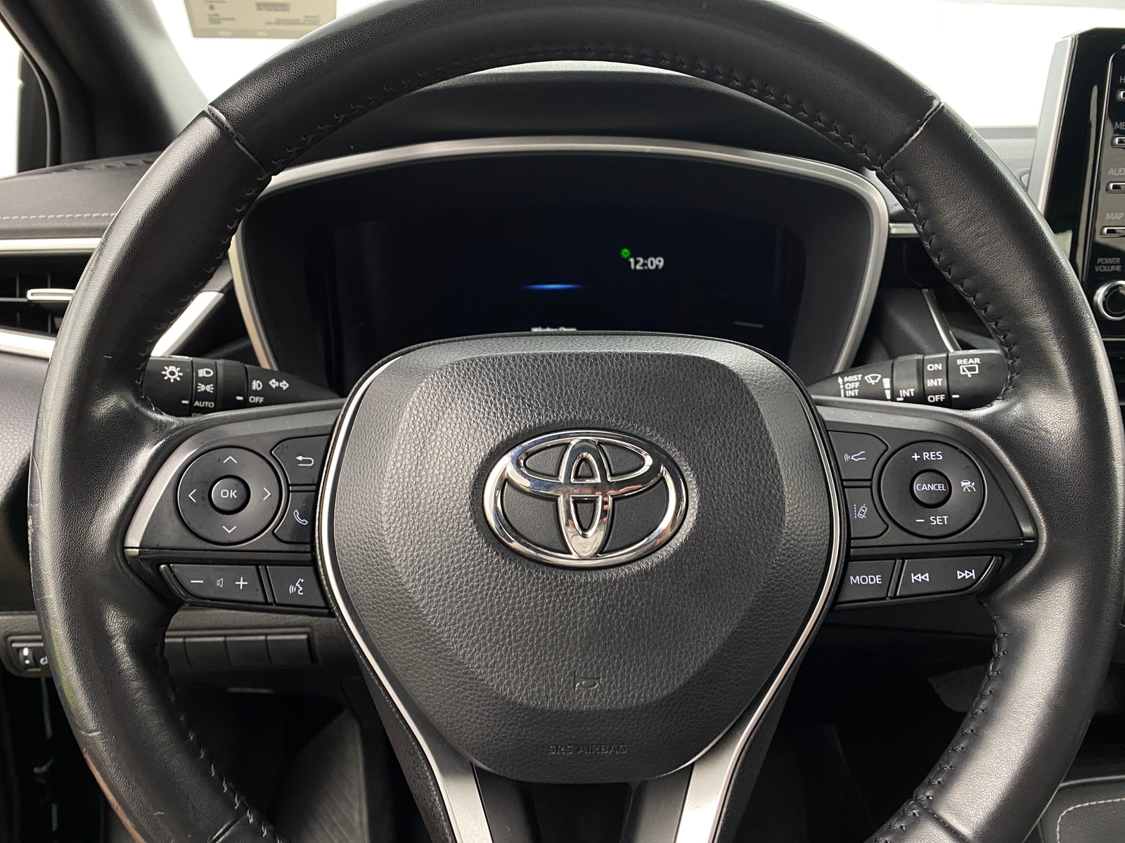 Thumbnail: 2022 Toyota Corolla - 4