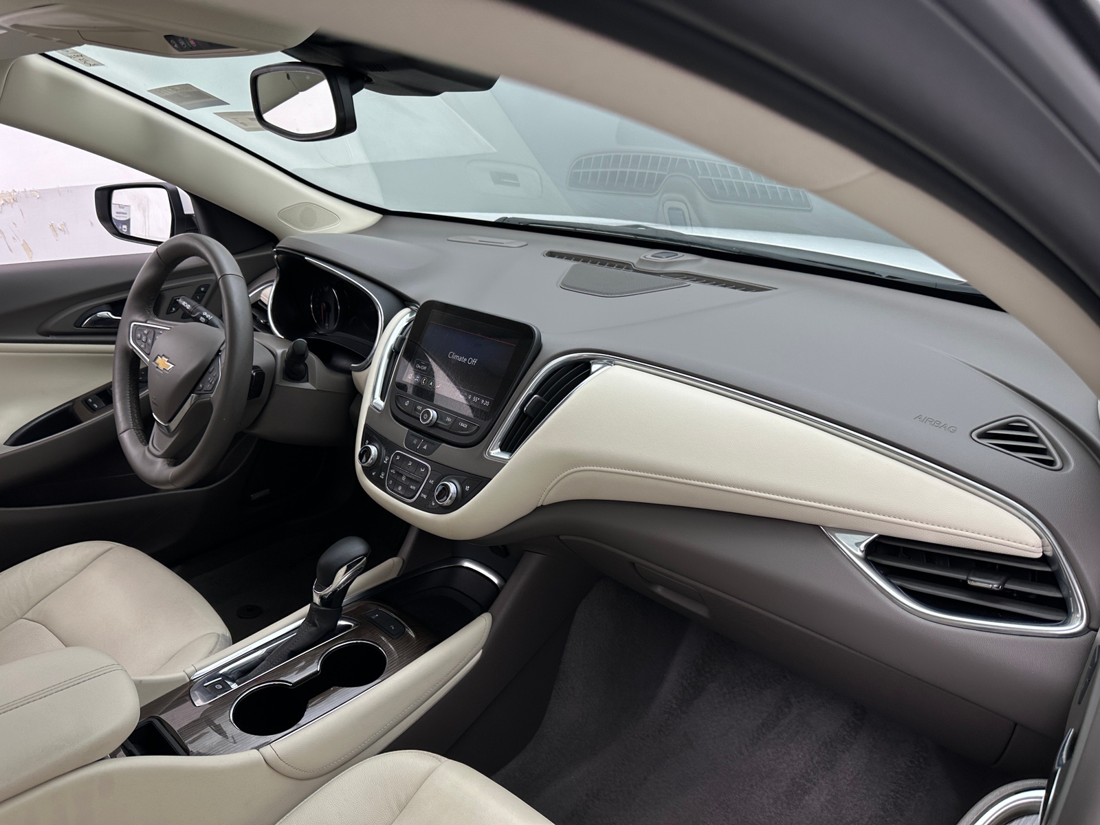 Thumbnail: 2024 Chevrolet Malibu - 2