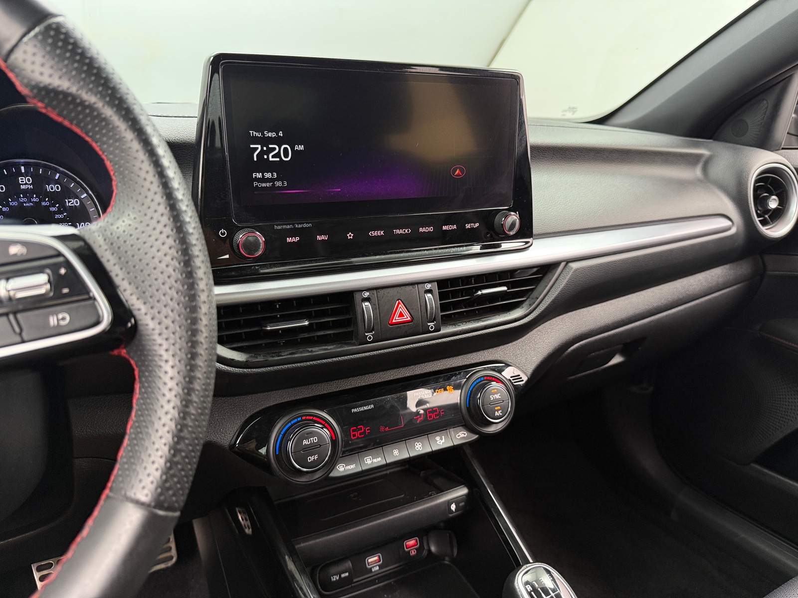 Thumbnail: 2023 Kia Forte - 3