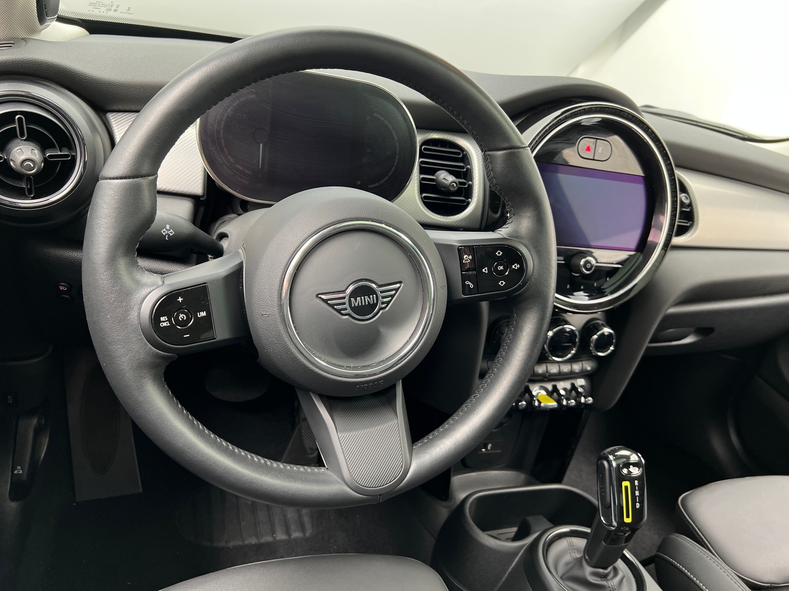 Thumbnail: 2024 MINI Cooper Hardtop - 4