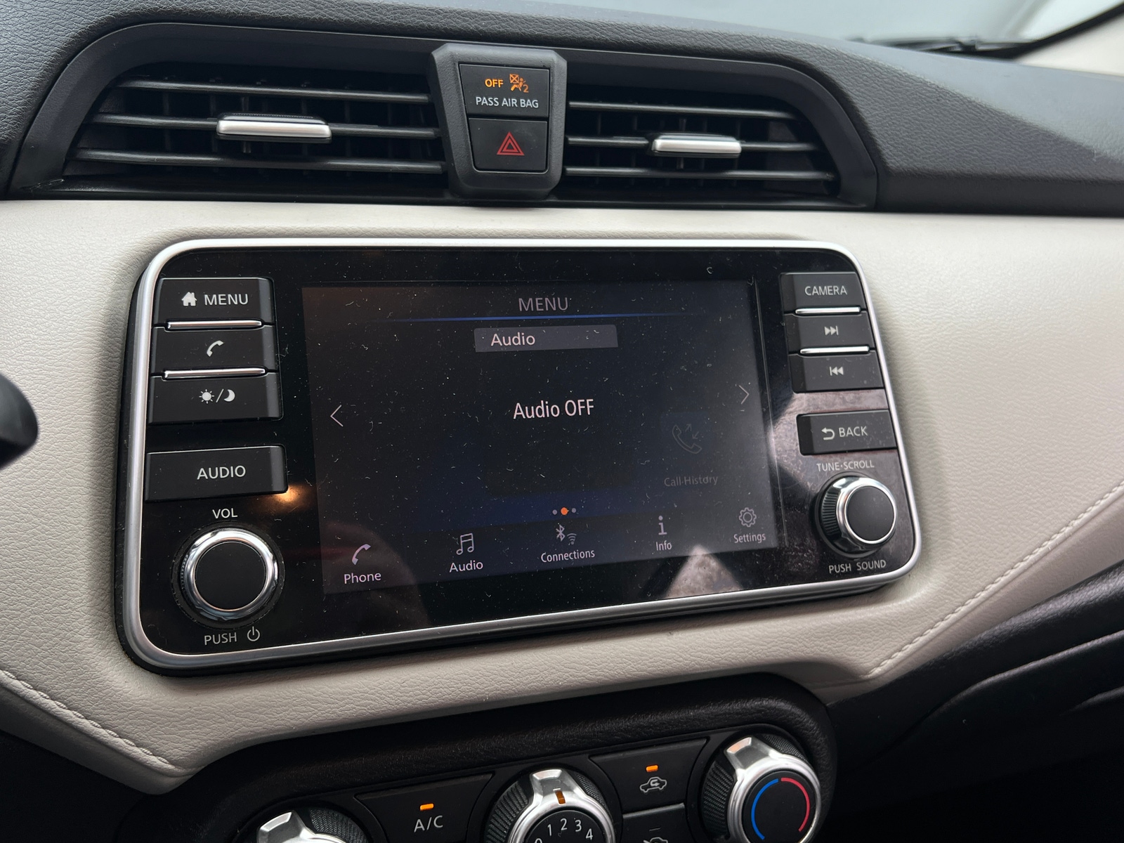 Thumbnail: 2021 Nissan Versa - 4