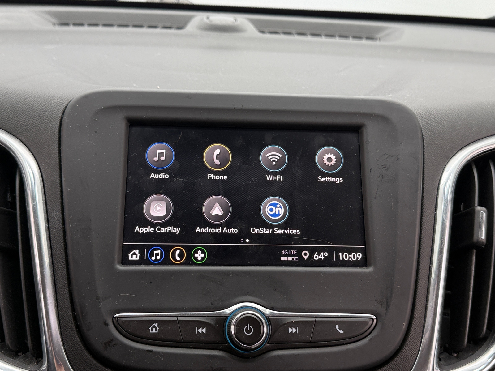 Thumbnail: 2022 Chevrolet Equinox - 4