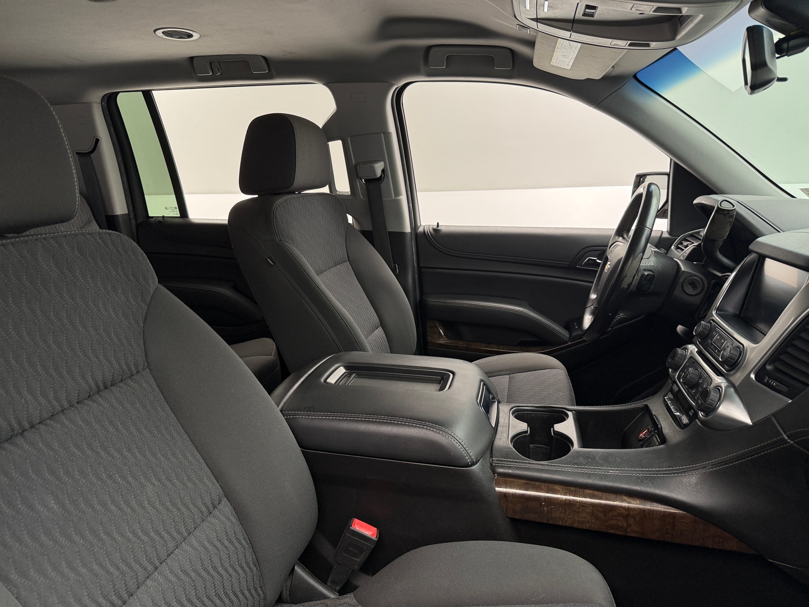 Thumbnail: 2019 Chevrolet Suburban - 2
