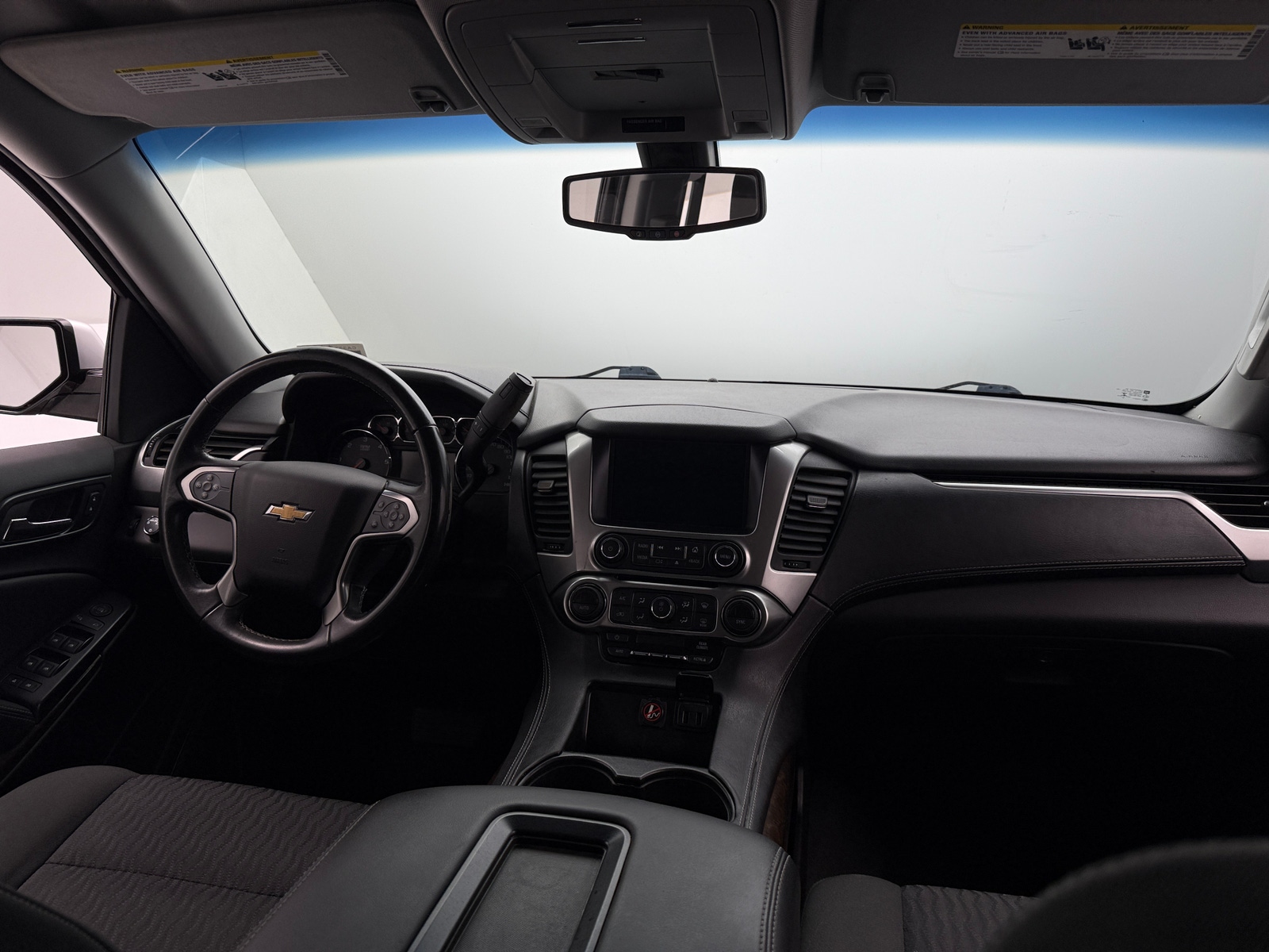 Thumbnail: 2019 Chevrolet Suburban - 3
