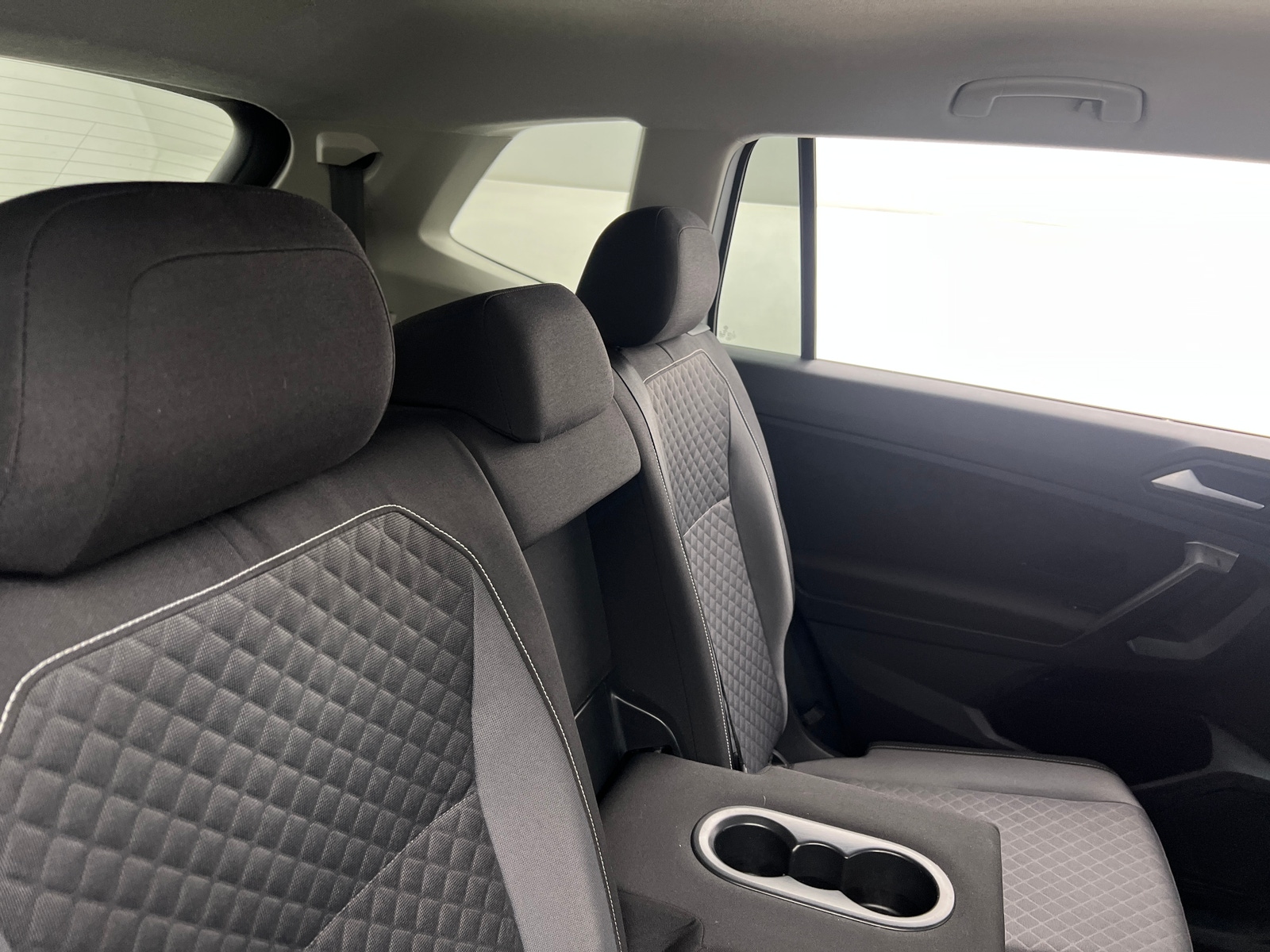Thumbnail: 2021 Volkswagen Tiguan - 6