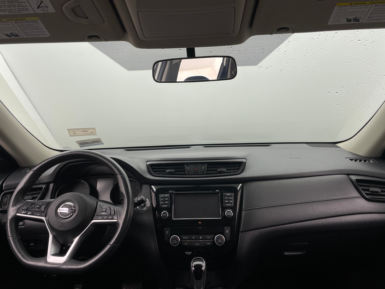 Thumbnail: 2017 Nissan Rogue - 3