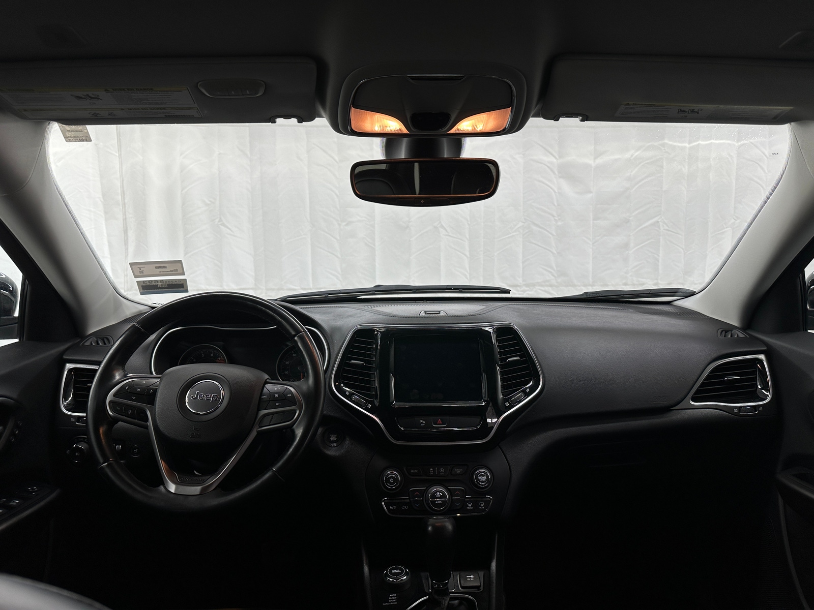 Thumbnail: 2019 Jeep Cherokee - 2