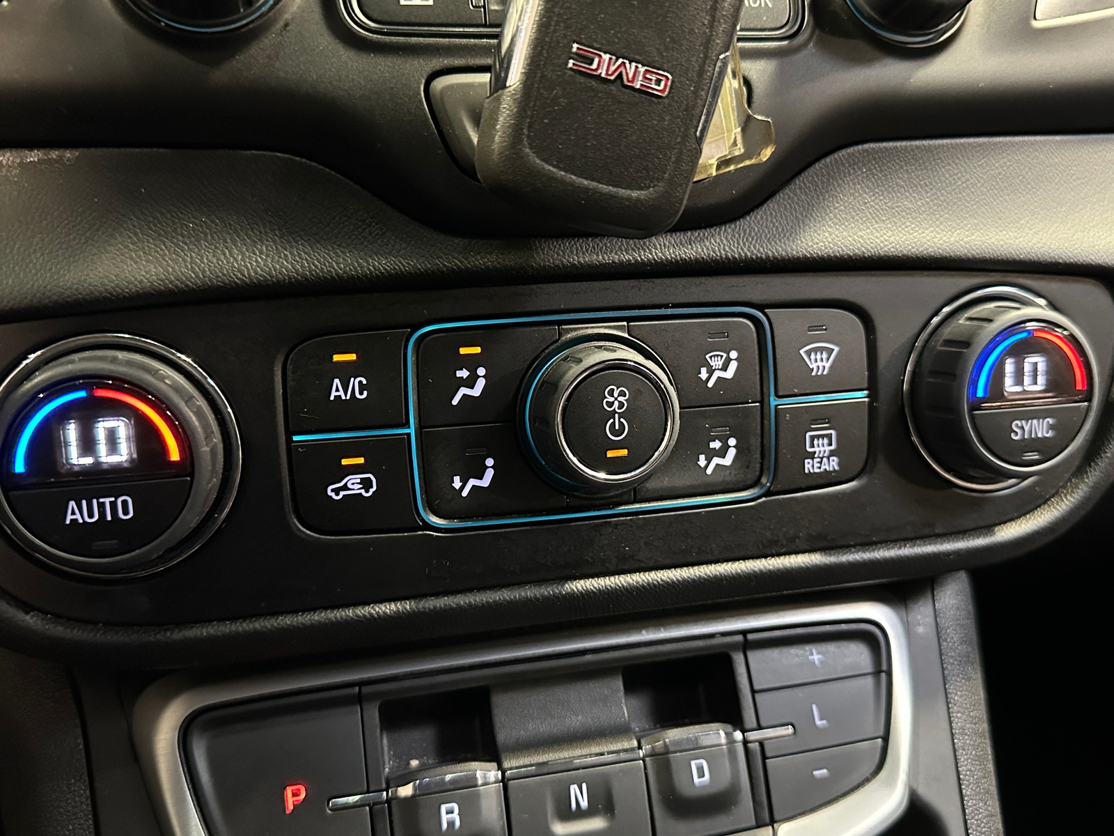 Thumbnail: 2024 GMC Terrain - 3
