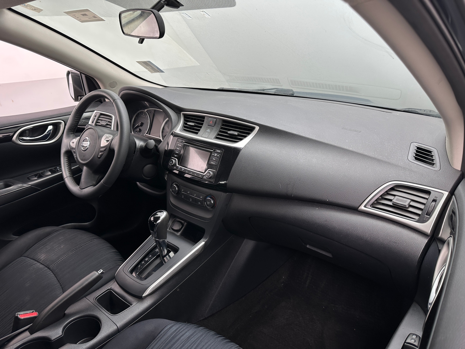 Thumbnail: 2016 Nissan Sentra - 3