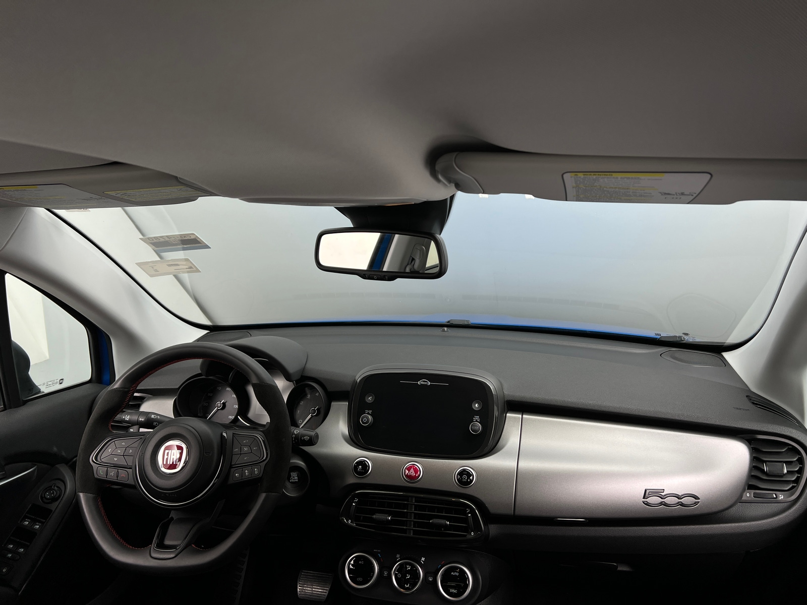 Thumbnail: 2023 Fiat 500X - 3