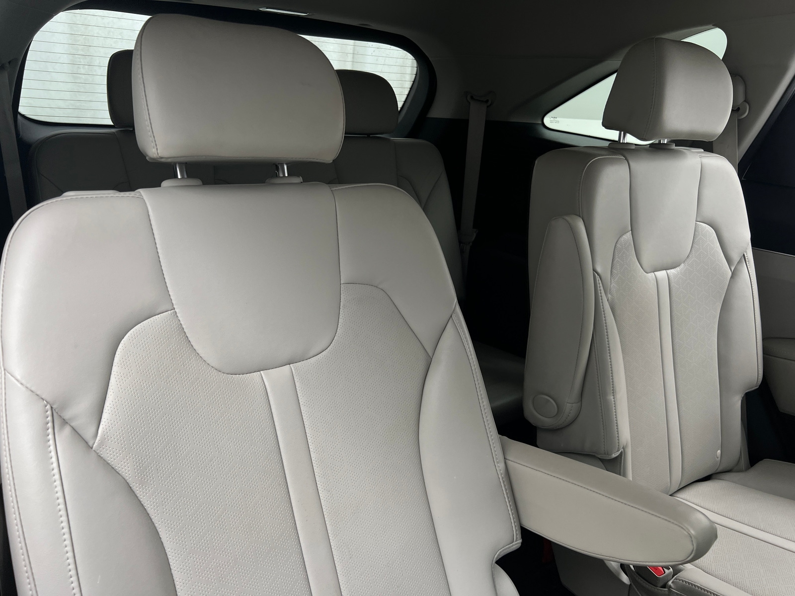 Thumbnail: 2022 Kia Sorento - 5