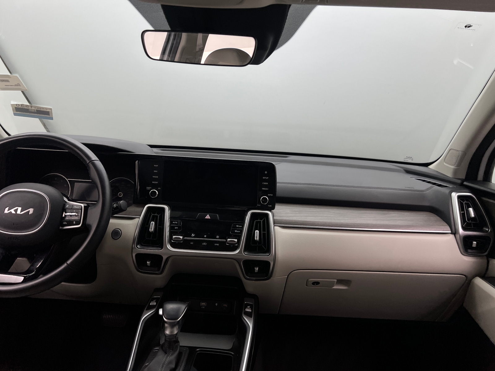 Thumbnail: 2022 Kia Sorento - 2