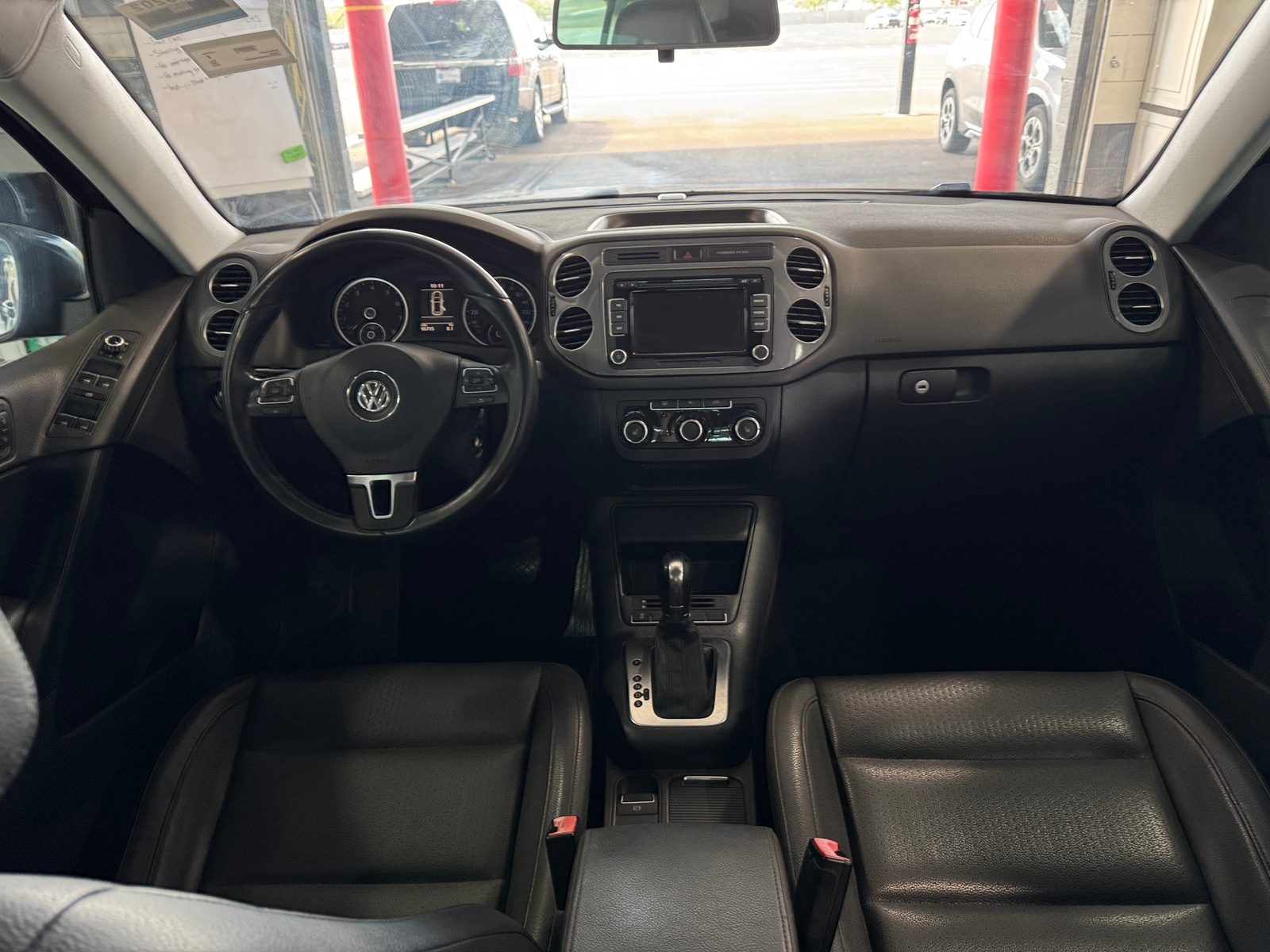 Thumbnail: 2012 Volkswagen Tiguan - 3