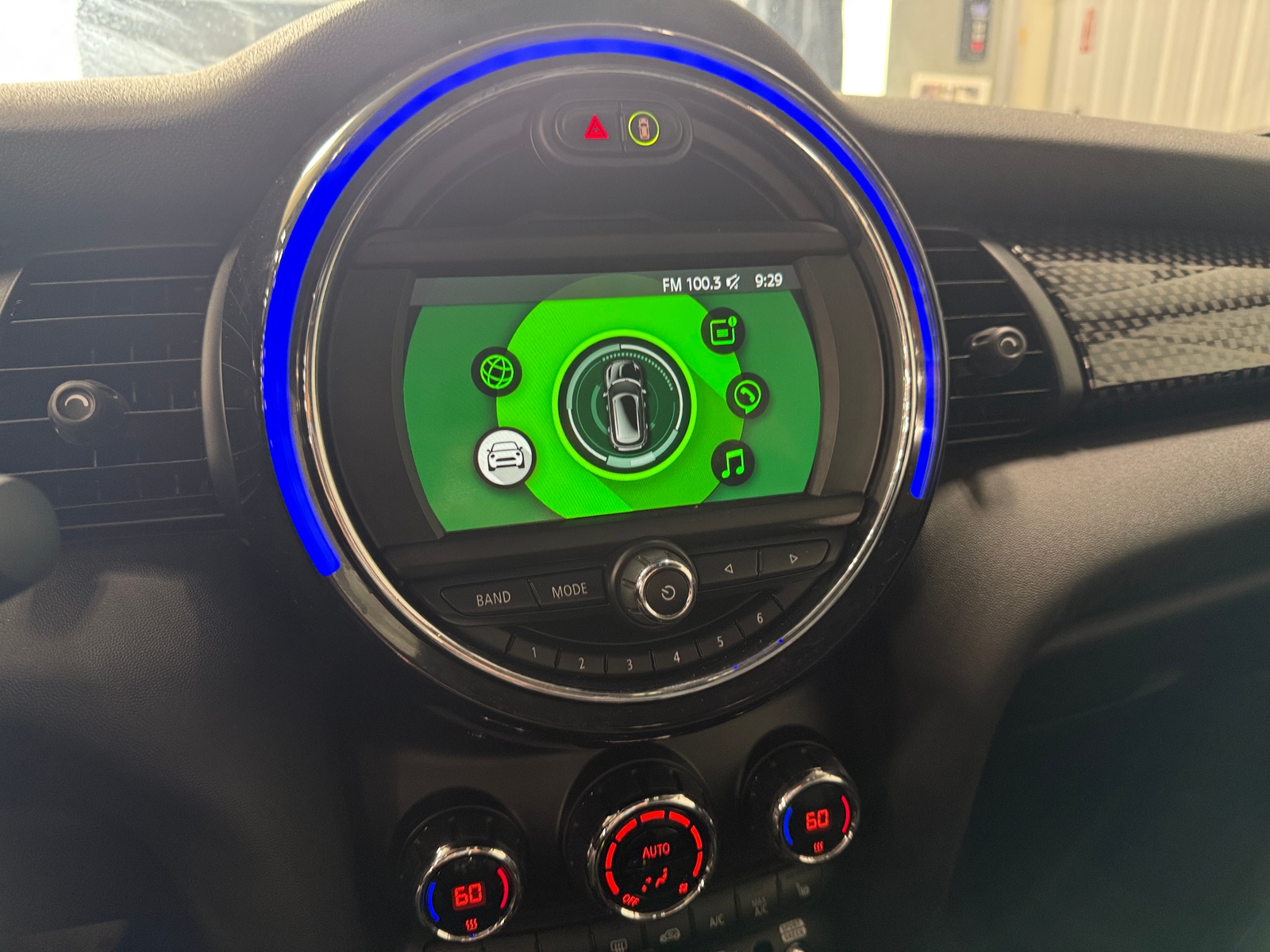 Thumbnail: 2019 MINI Cooper Hardtop - 3