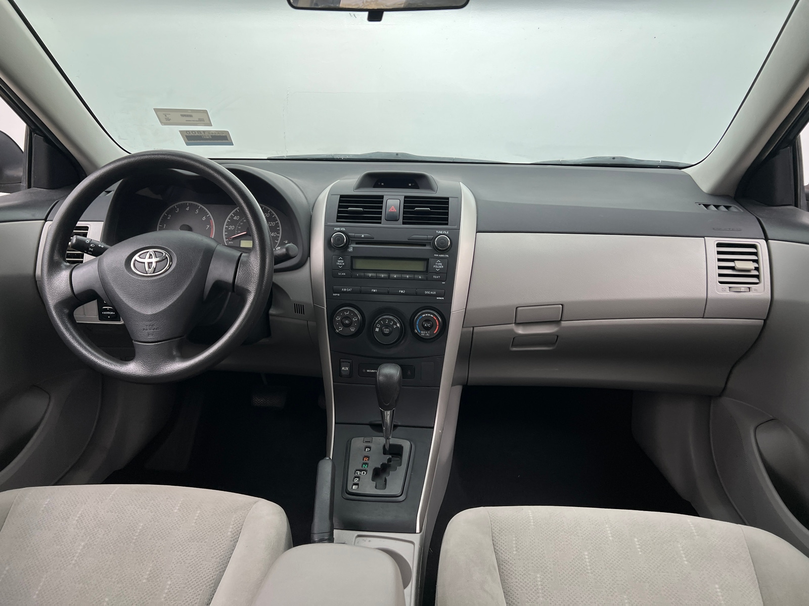 Thumbnail: 2013 Toyota Corolla - 3