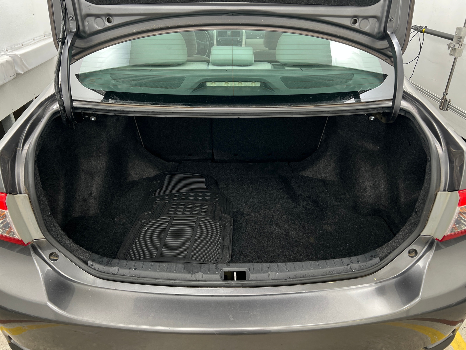 Thumbnail: 2013 Toyota Corolla - 6