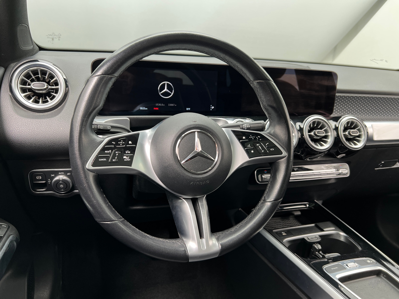 Thumbnail: 2024 Mercedes-Benz GLB - 4