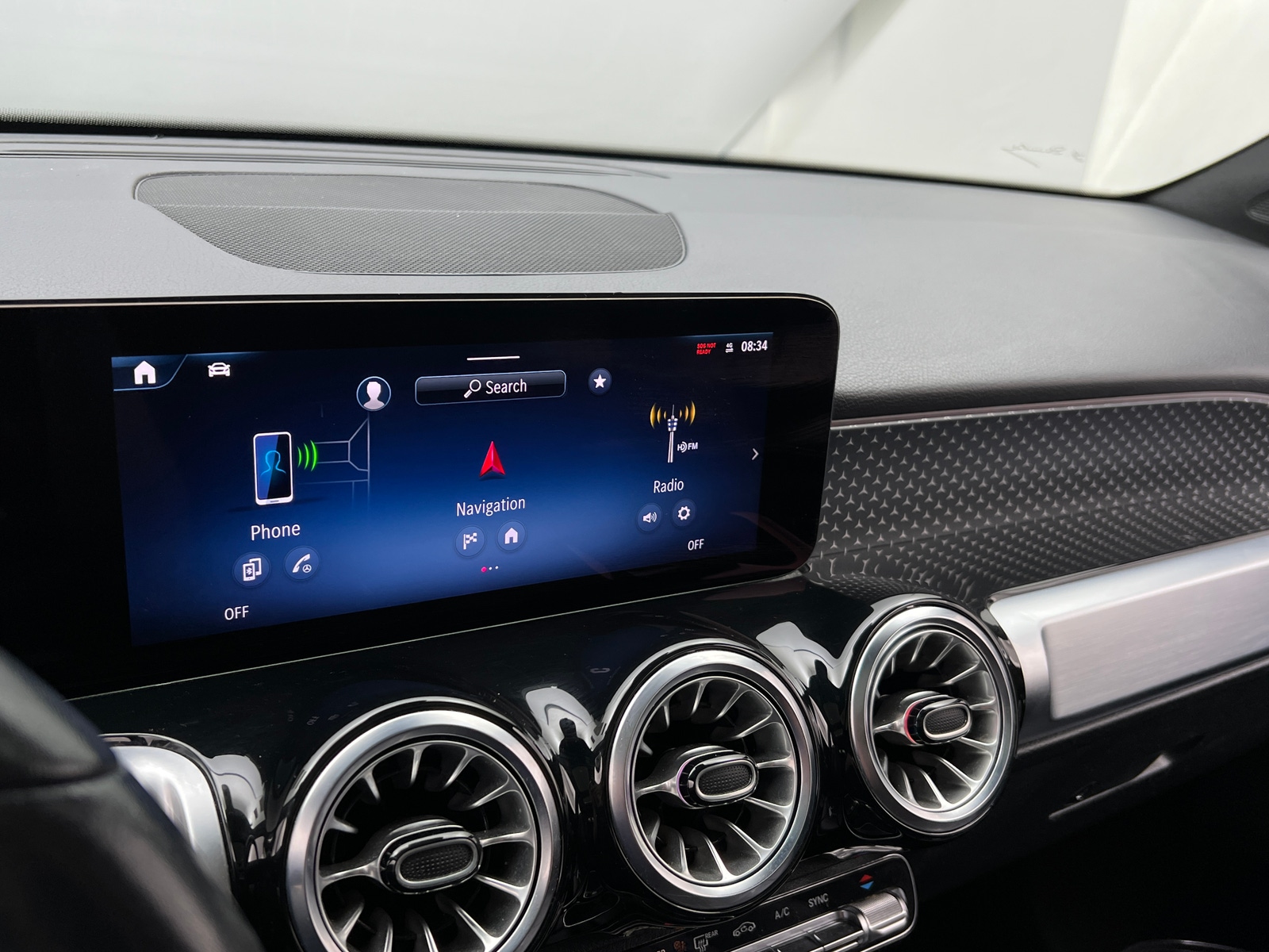 Thumbnail: 2024 Mercedes-Benz GLB - 3