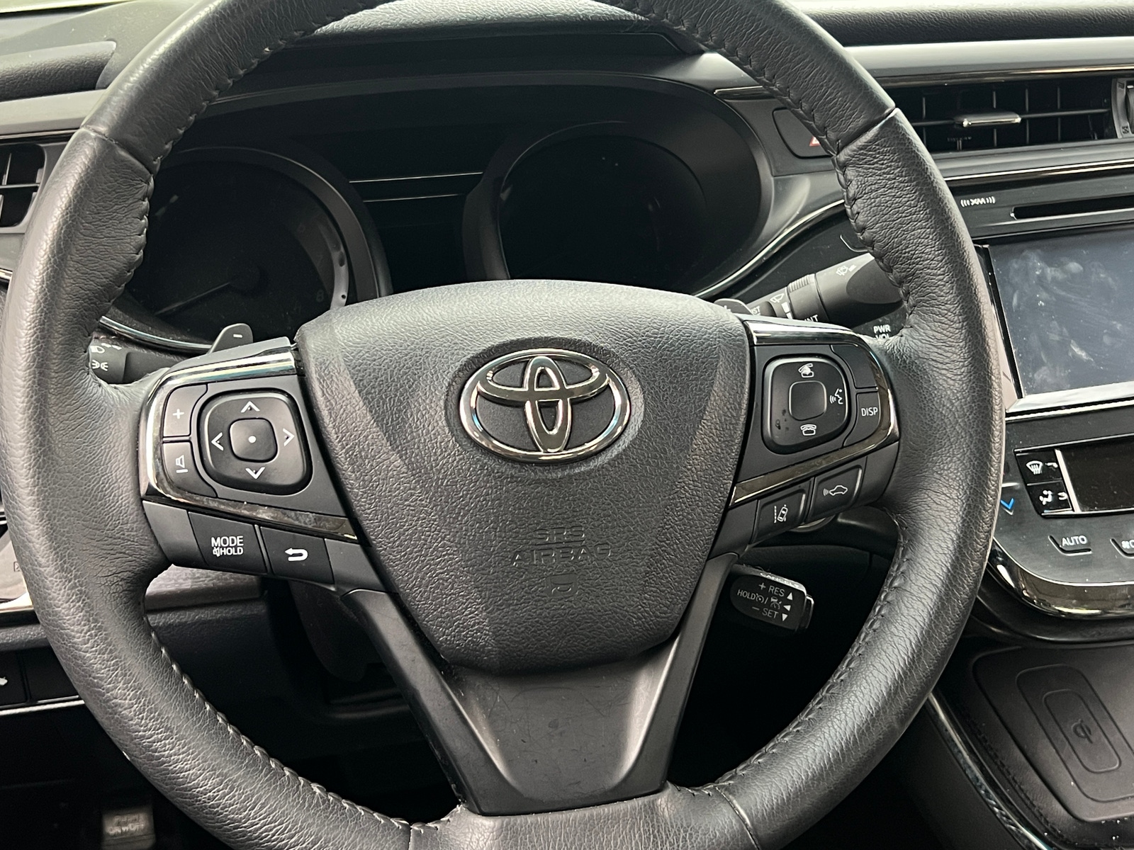 Thumbnail: 2018 Toyota Avalon - 4