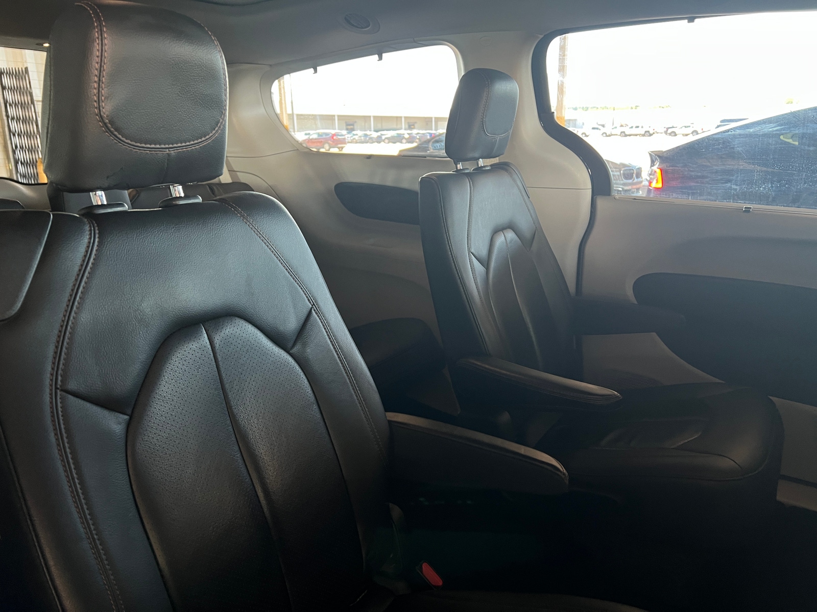 Thumbnail: 2019 Chrysler Pacifica - 5