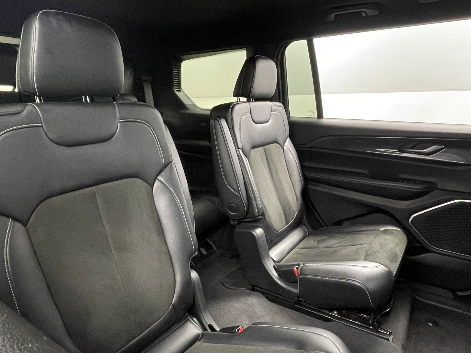 Thumbnail: 2021 Jeep Grand Cherokee L - 5