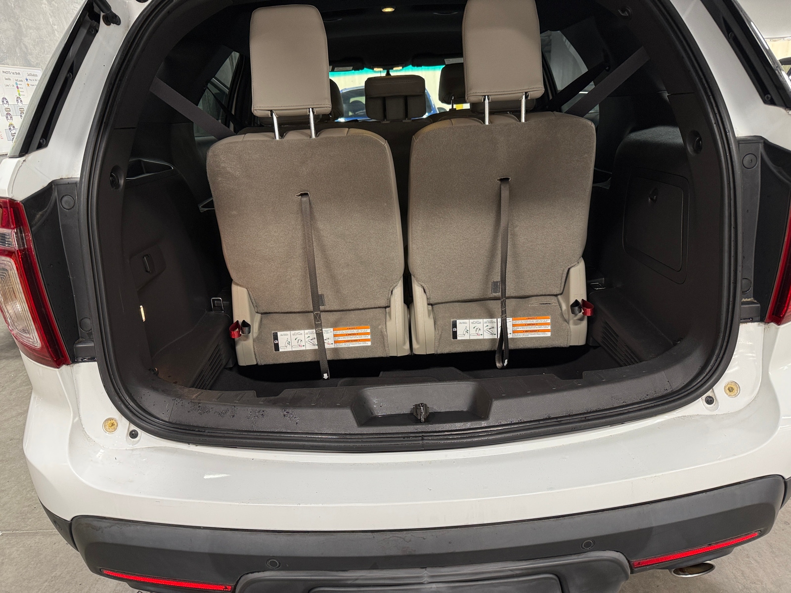 Thumbnail: 2014 Ford Explorer - 6