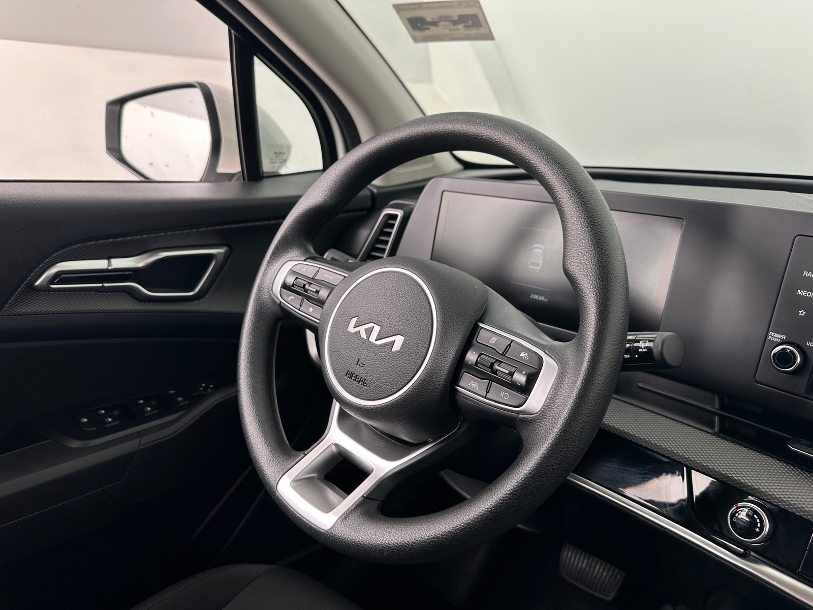 Thumbnail: 2023 Kia Sportage - 5