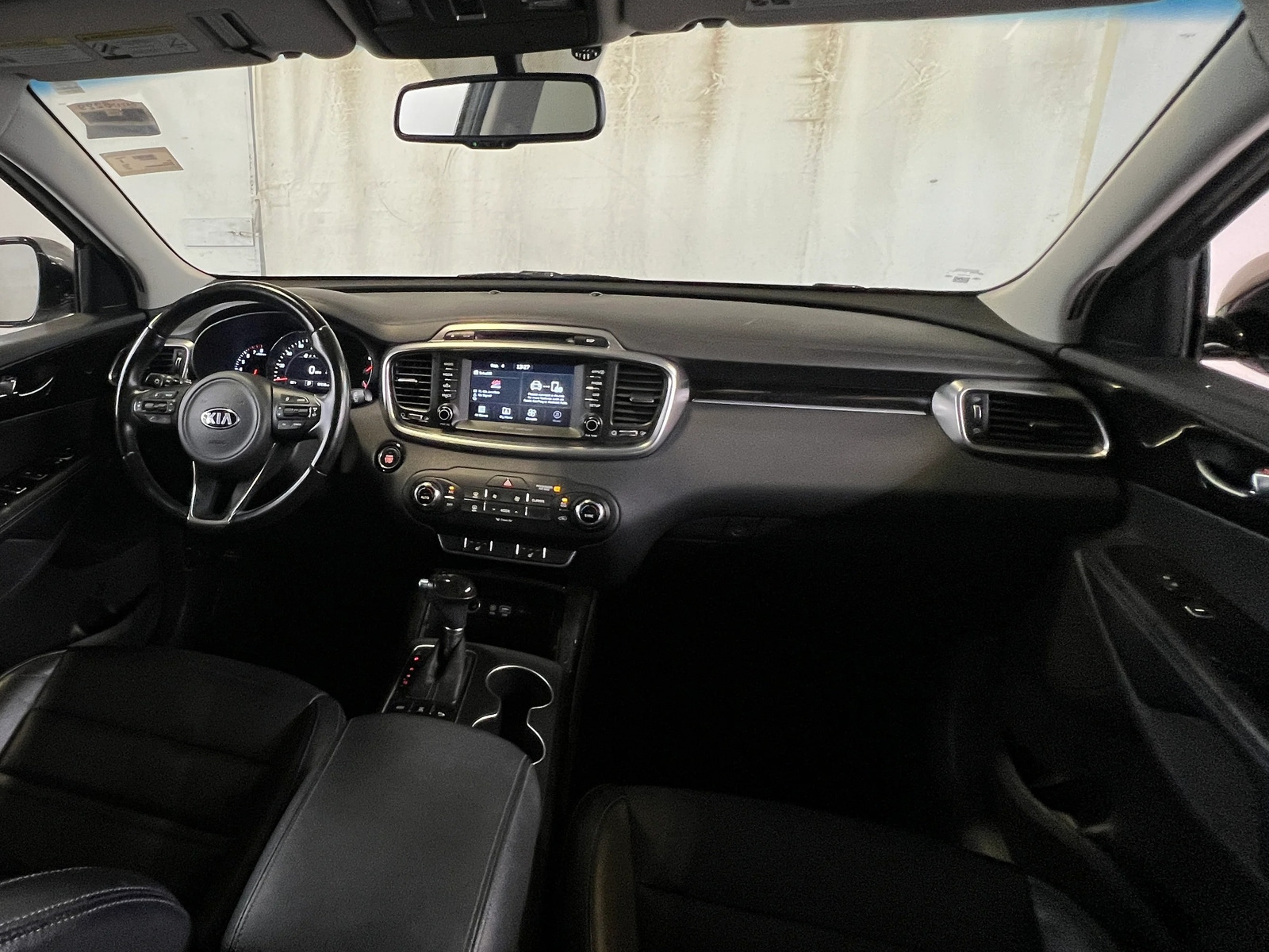 Thumbnail: 2017 Kia Sorento - 2