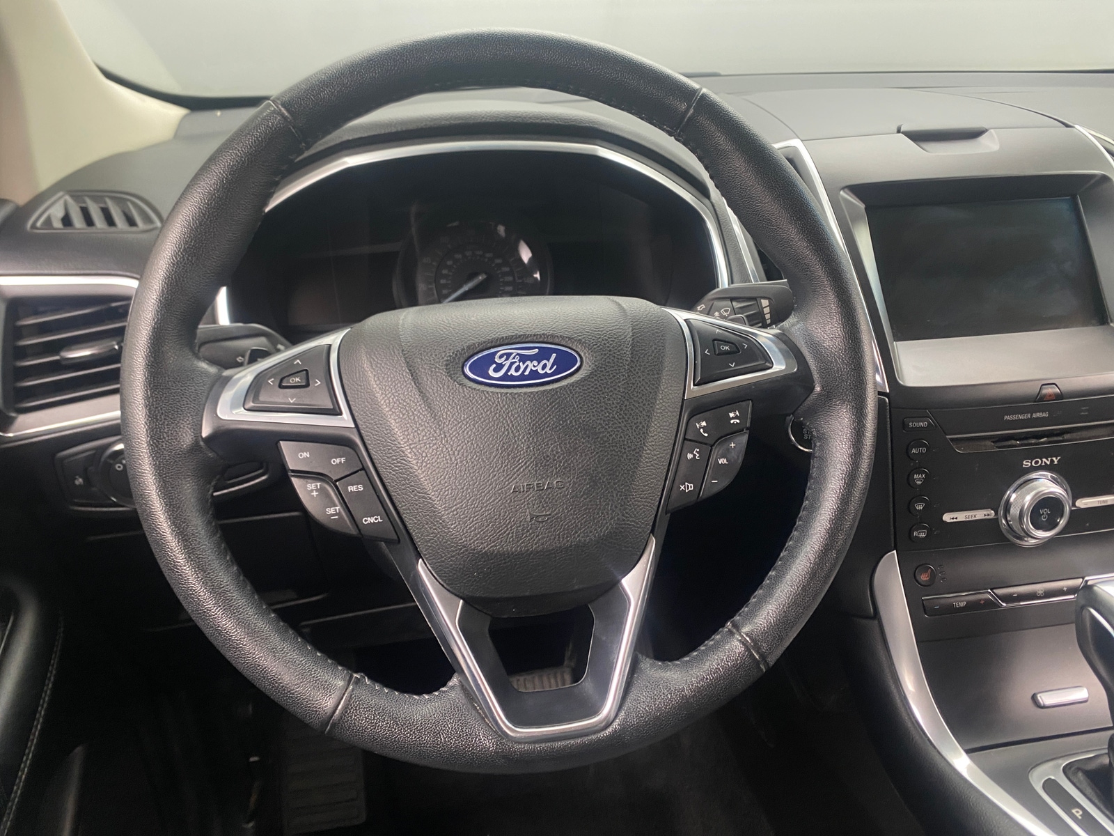 Thumbnail: 2018 Ford Edge - 4