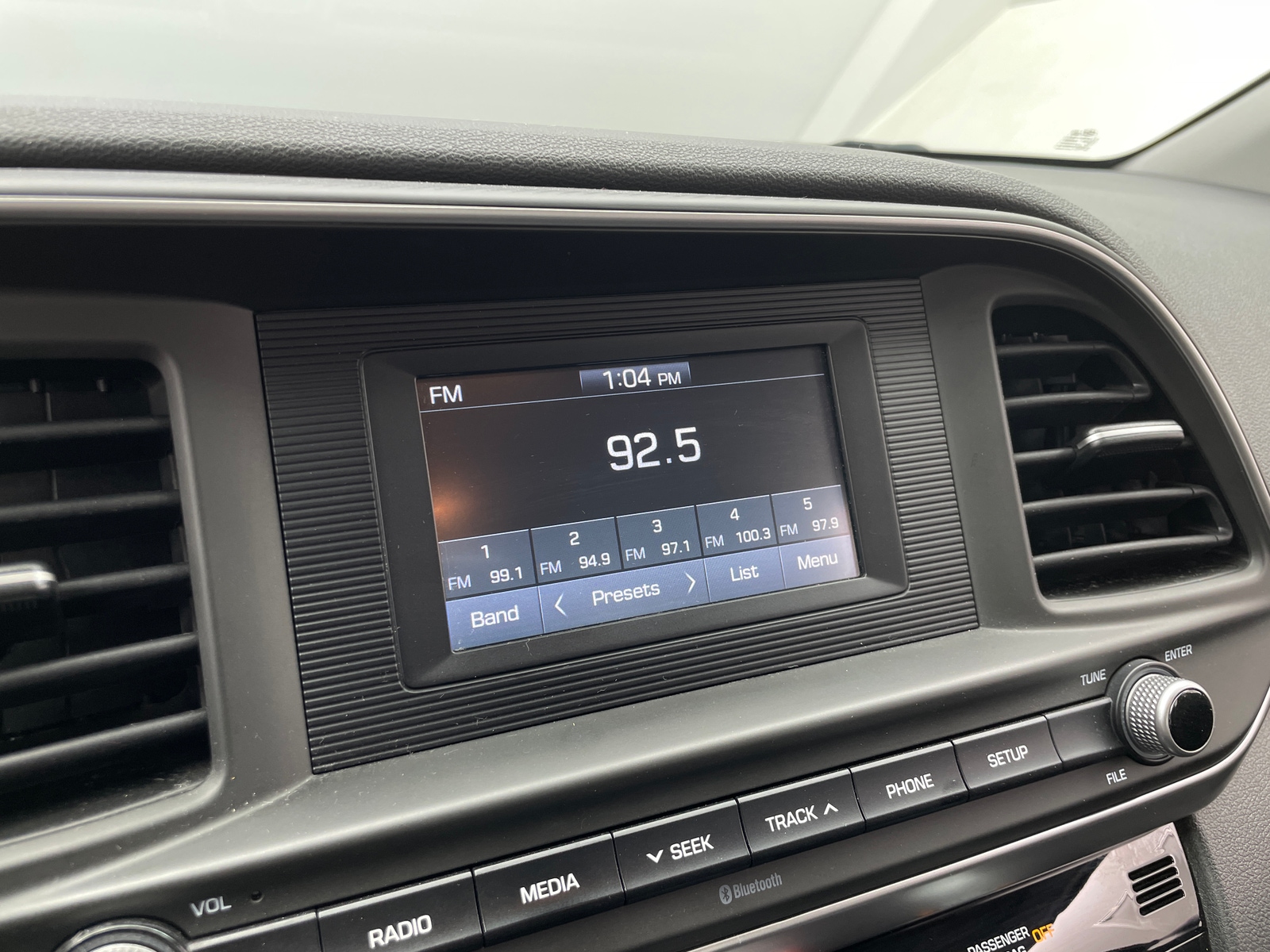 Thumbnail: 2020 Hyundai Elantra - 4